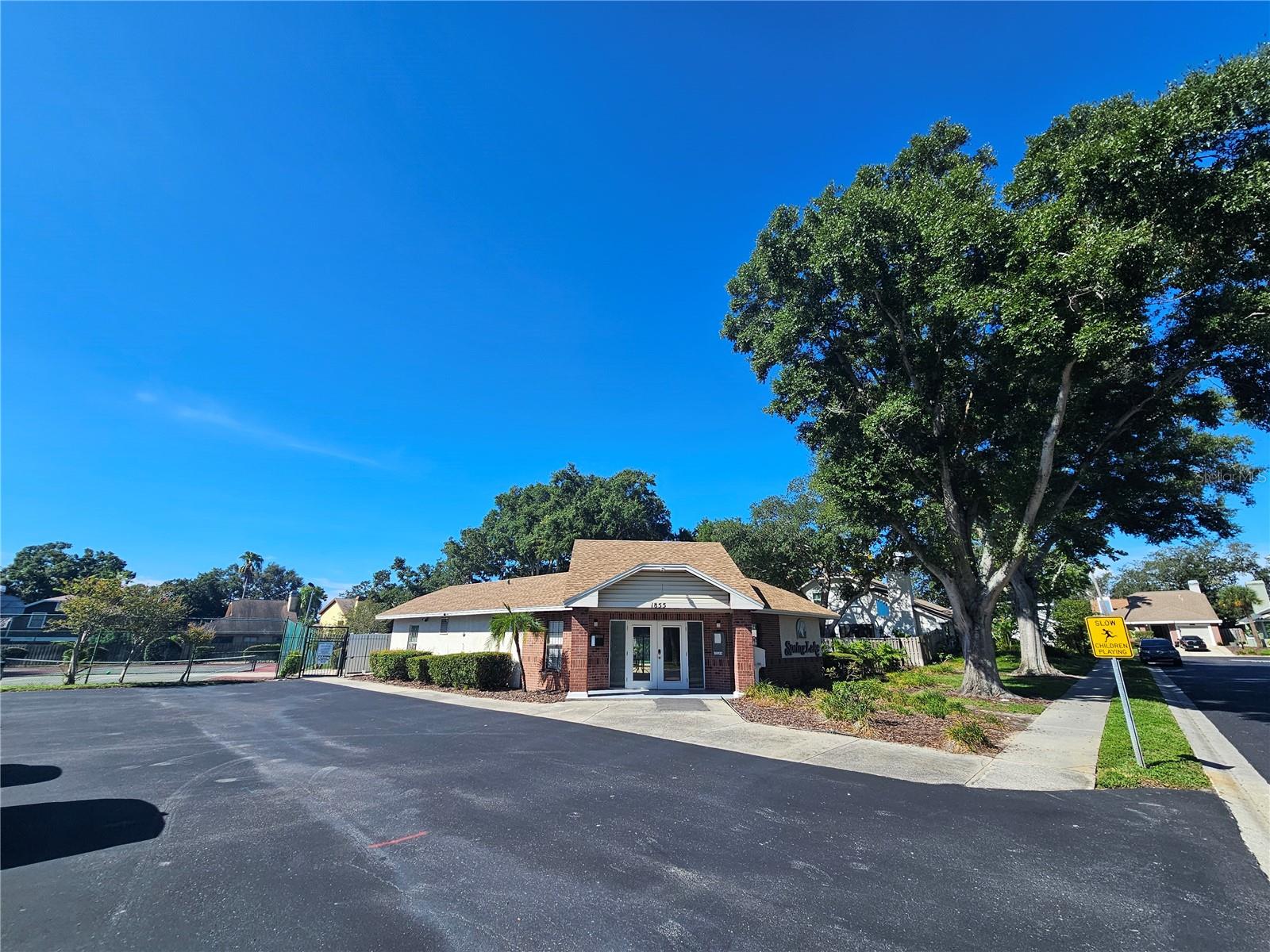 1889 SPRINGWOOD CIR N — photo 53
