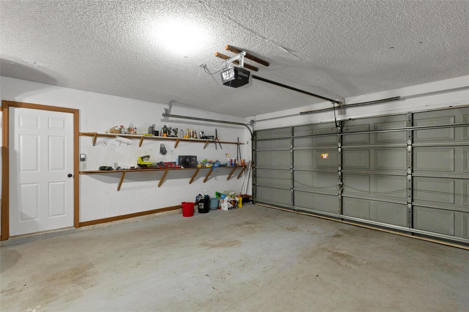 1889 SPRINGWOOD CIR N — photo 41