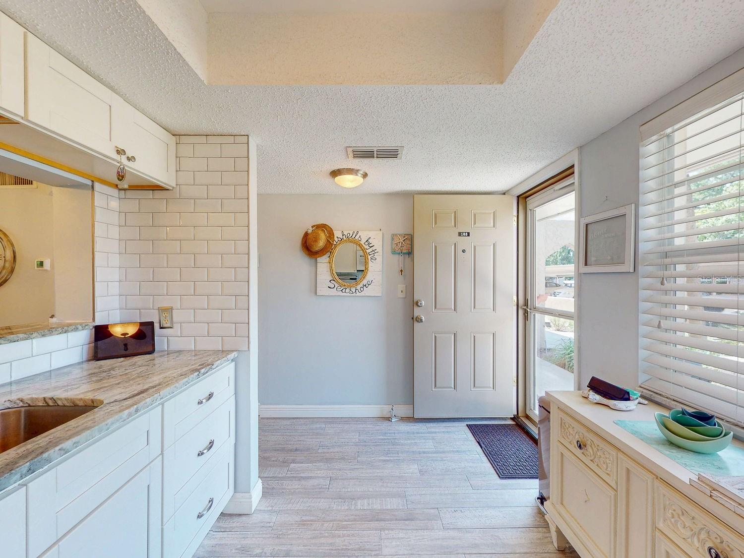 940 VIRGINIA ST #103 — photo 8
