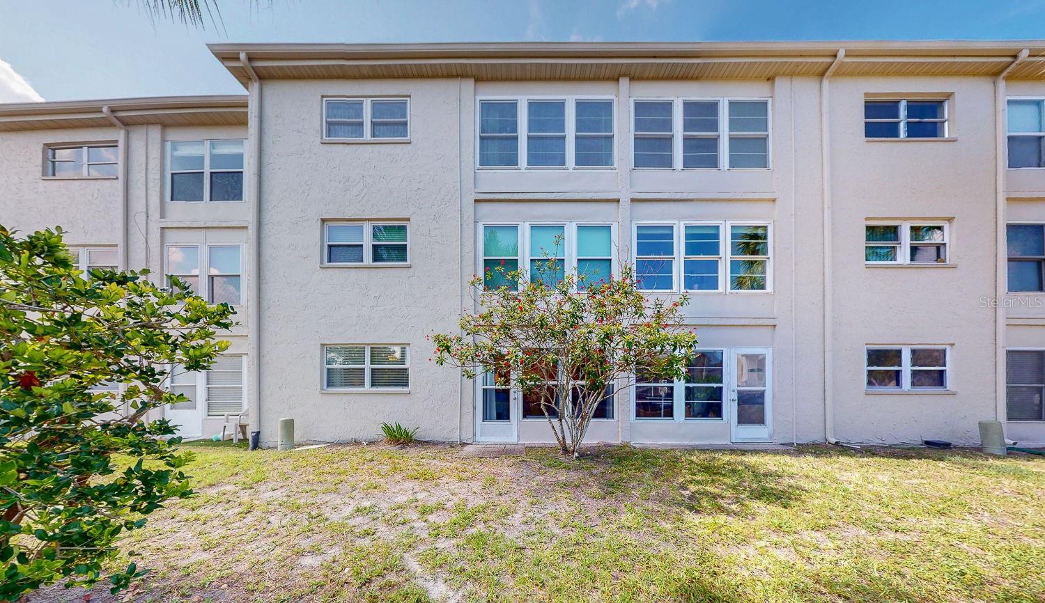 940 VIRGINIA ST #103 — photo 40
