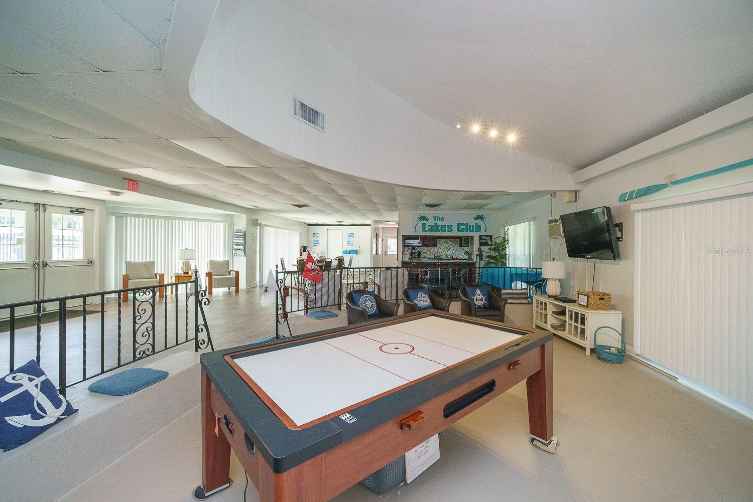 940 VIRGINIA ST #103 — photo 44
