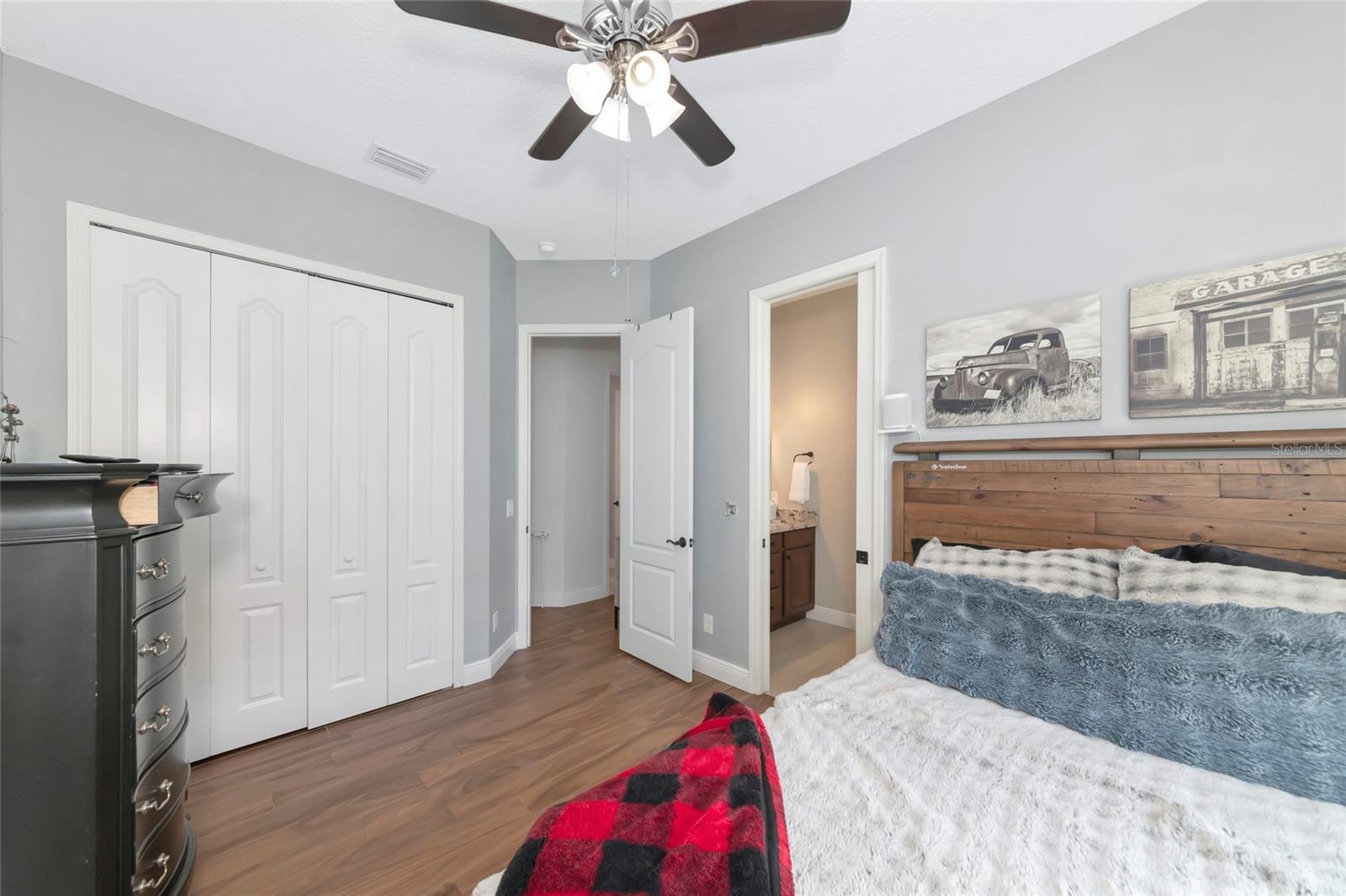 1417 LANDVIEW LN — photo 32