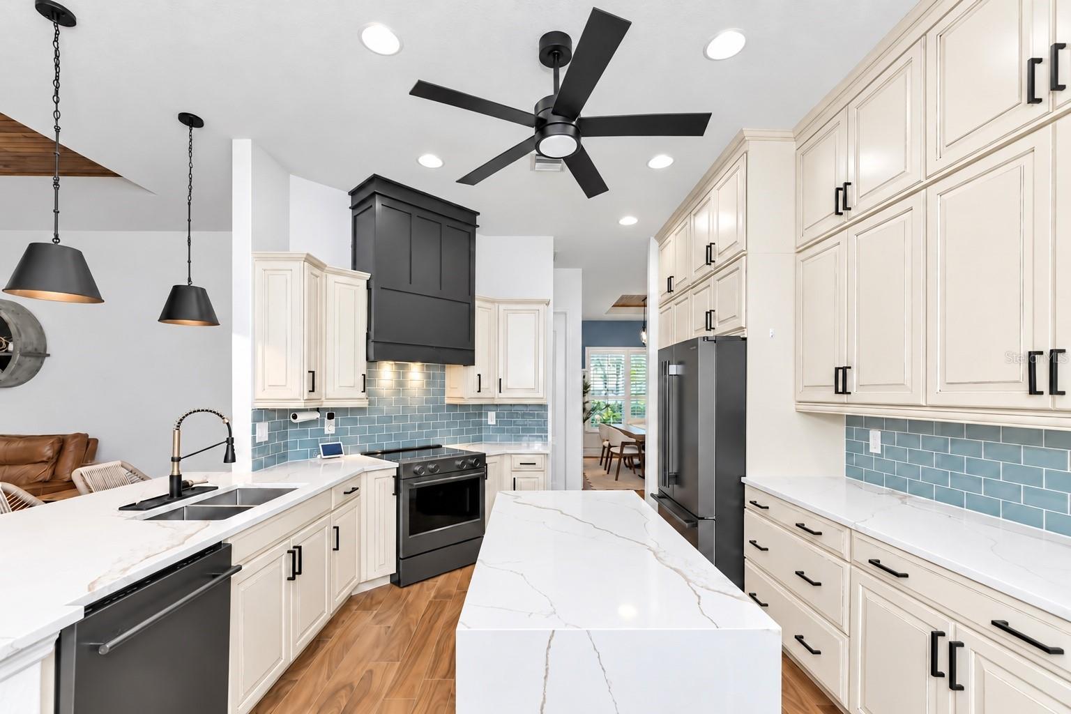 1417 LANDVIEW LN — photo 11