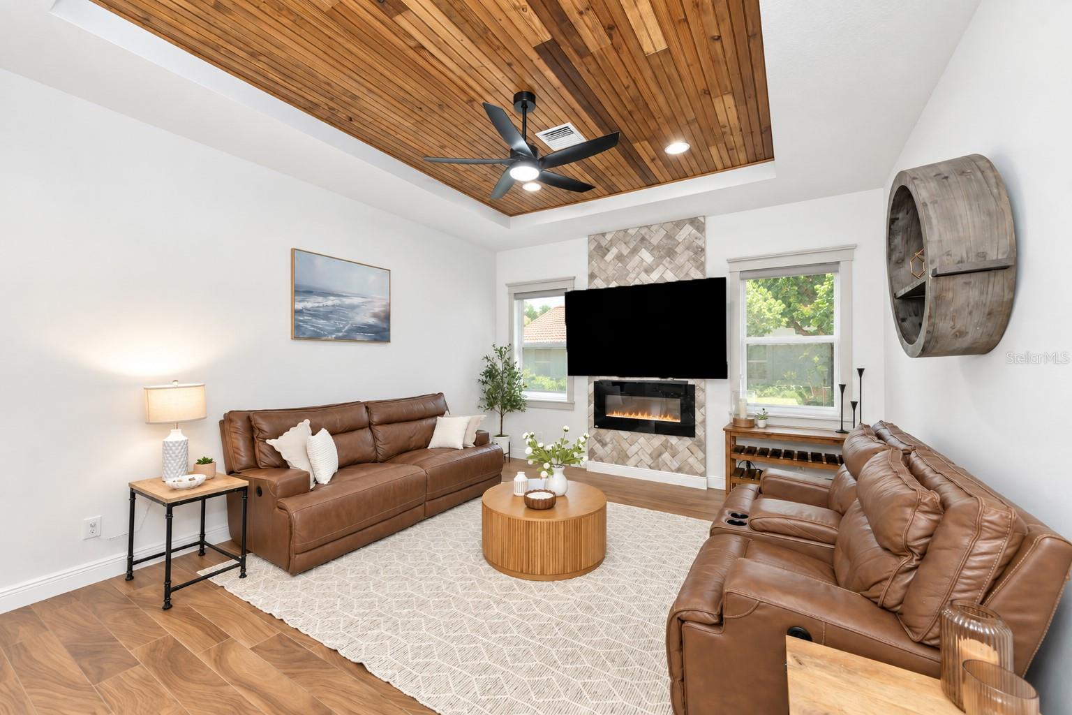 1417 LANDVIEW LN — photo 18
