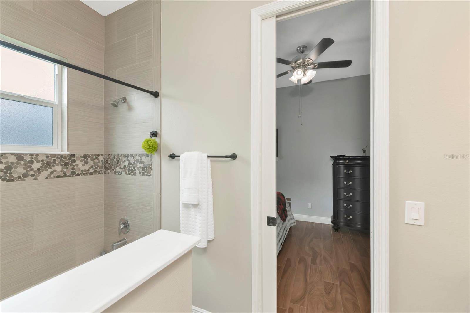 1417 LANDVIEW LN — photo 34