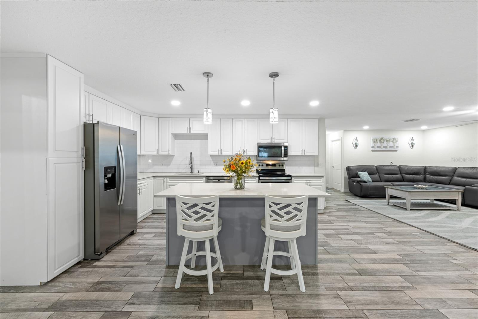 425 WAYFARER CT — photo 9