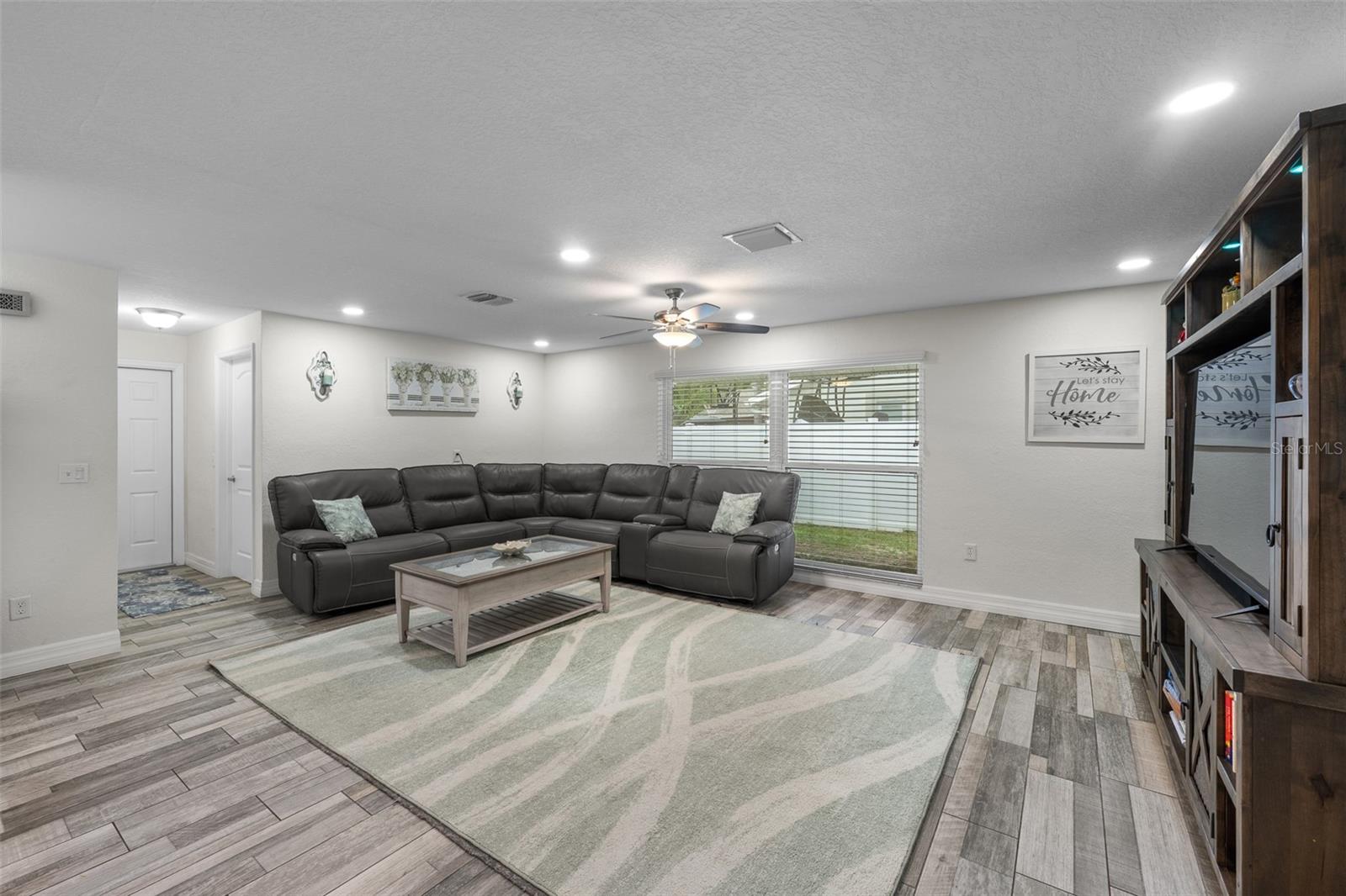 425 WAYFARER CT — photo 7