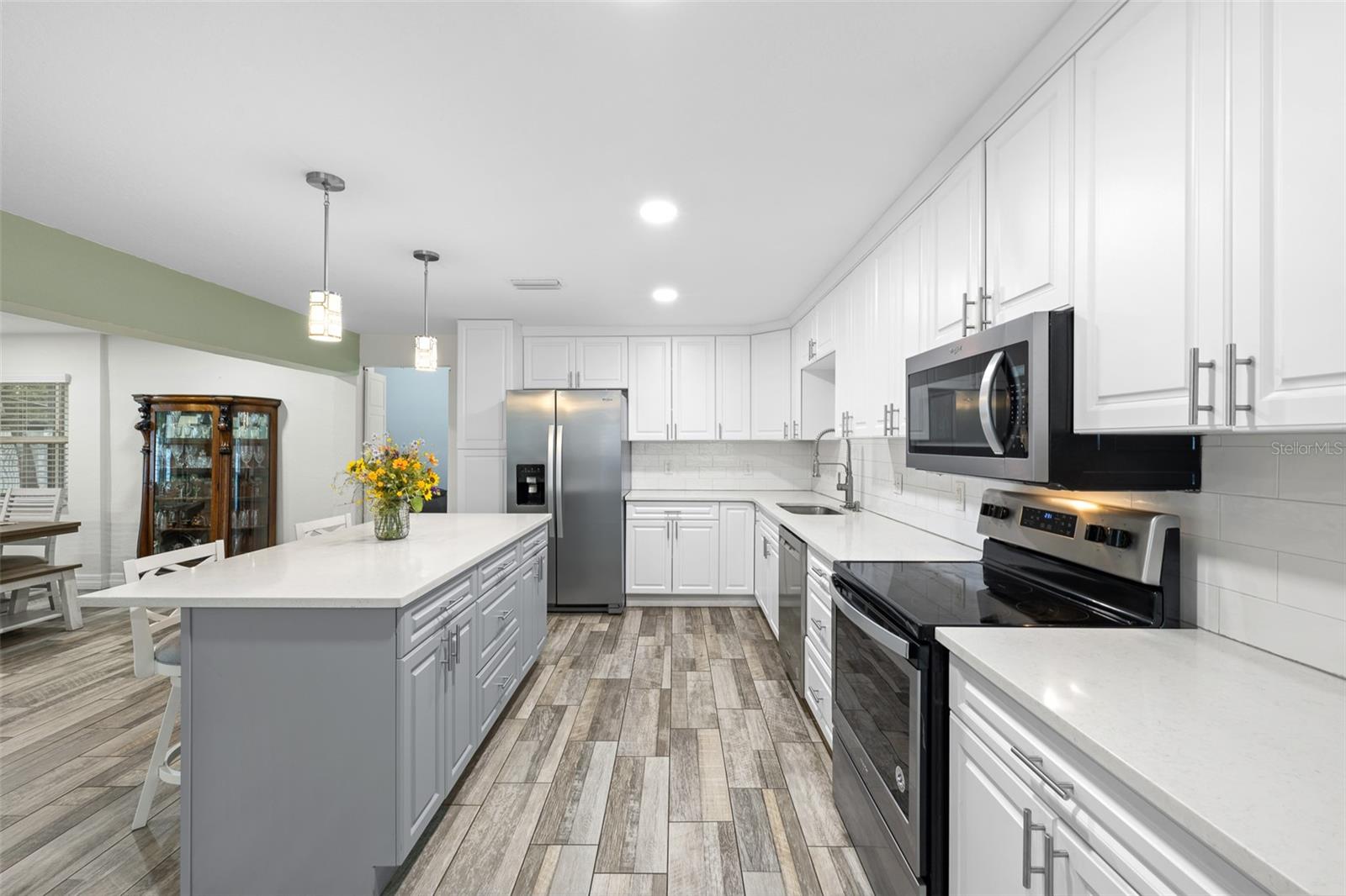 425 WAYFARER CT — photo 10
