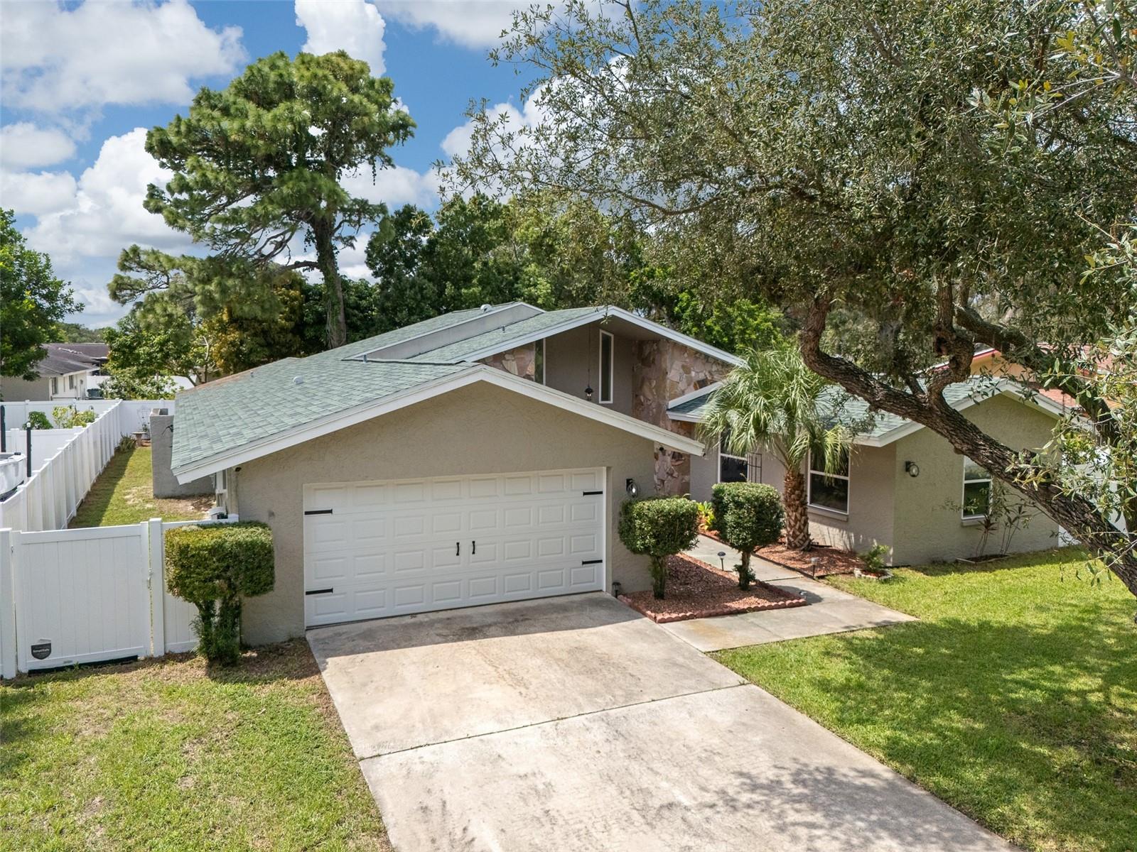 425 WAYFARER CT — photo 2