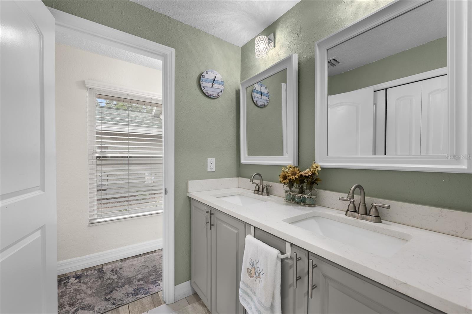 425 WAYFARER CT — photo 26