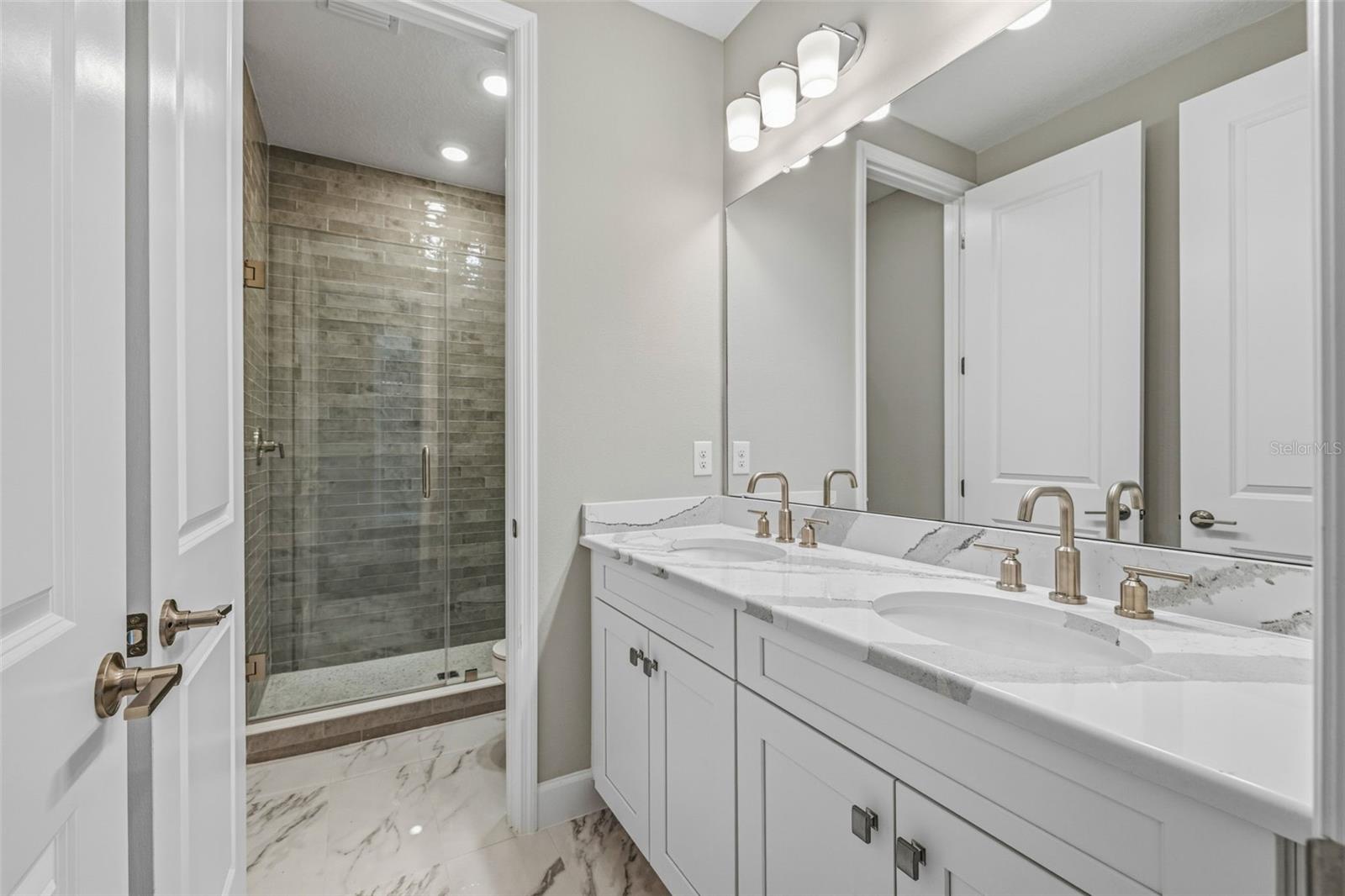 11126 MANOR HOUSE LN — photo 39