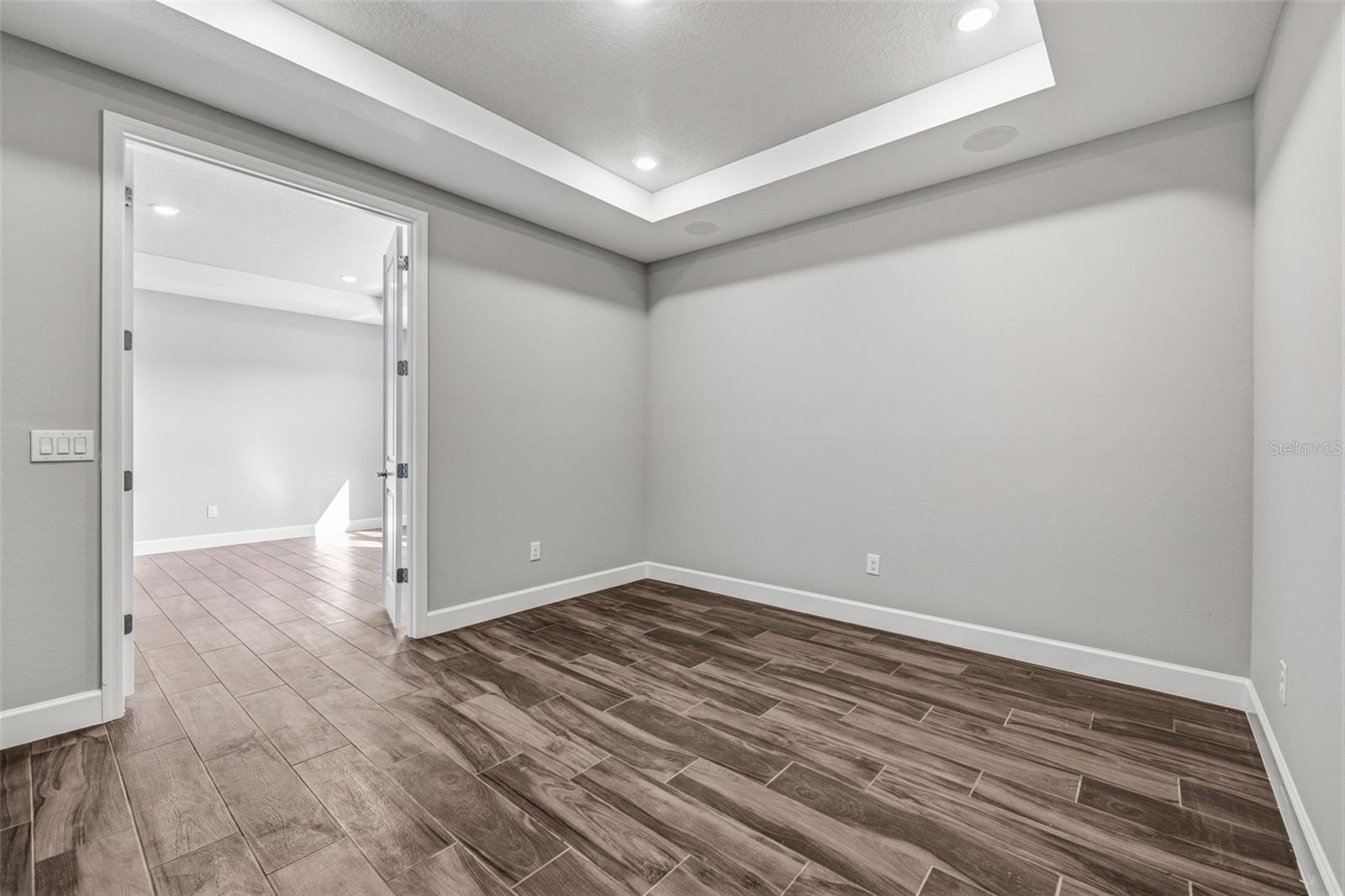 11126 MANOR HOUSE LN — photo 35