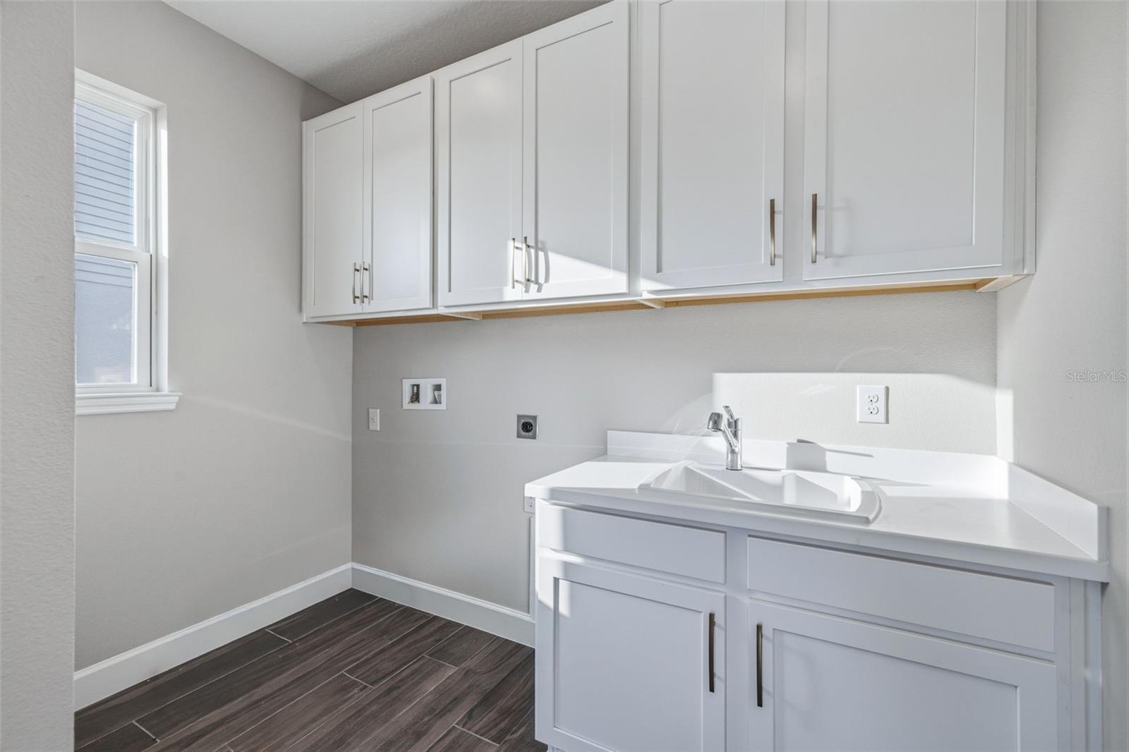 11126 MANOR HOUSE LN — photo 31