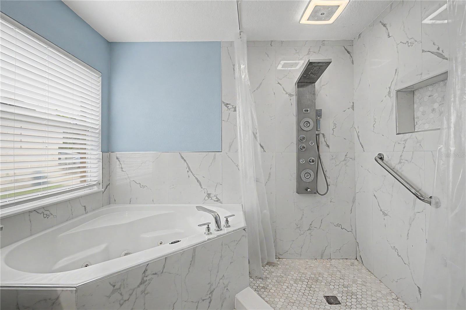 212 ARBOR WOODS CIR — photo 21