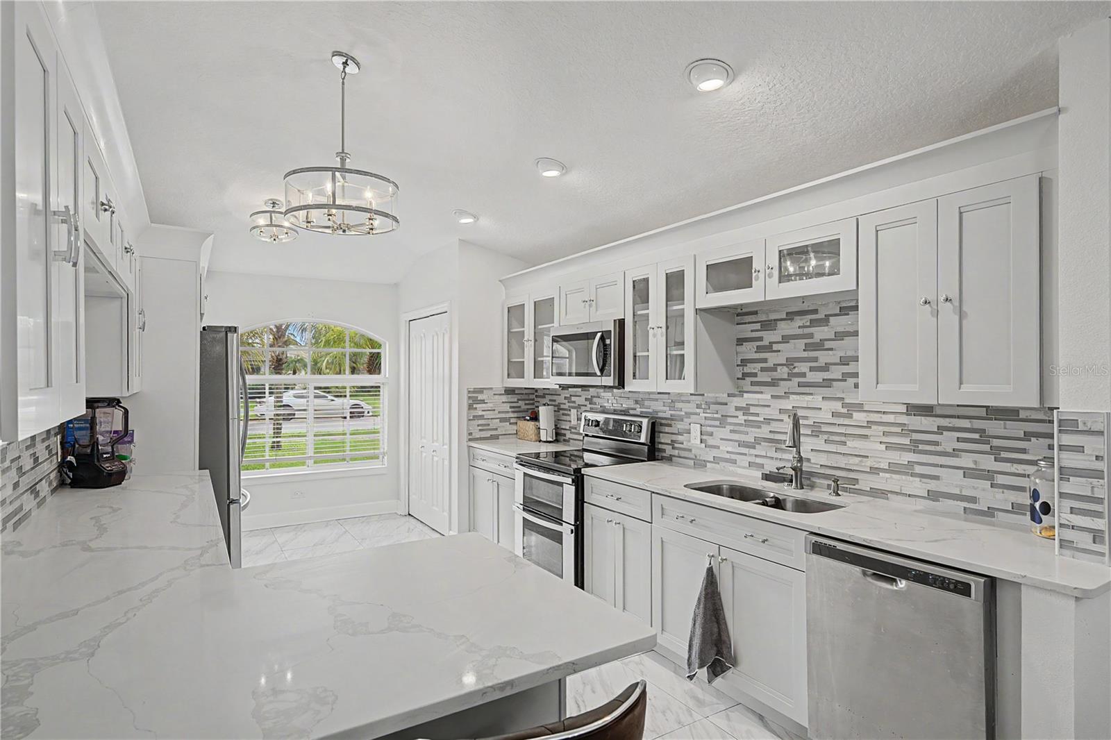 212 ARBOR WOODS CIR — photo 5