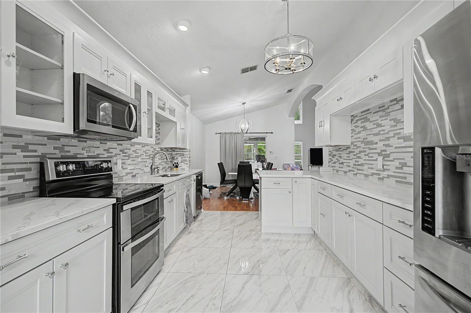 212 ARBOR WOODS CIR — photo 7