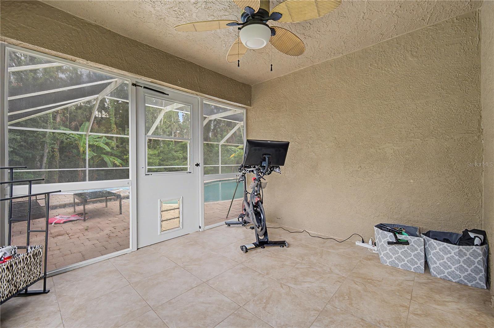 212 ARBOR WOODS CIR — photo 32