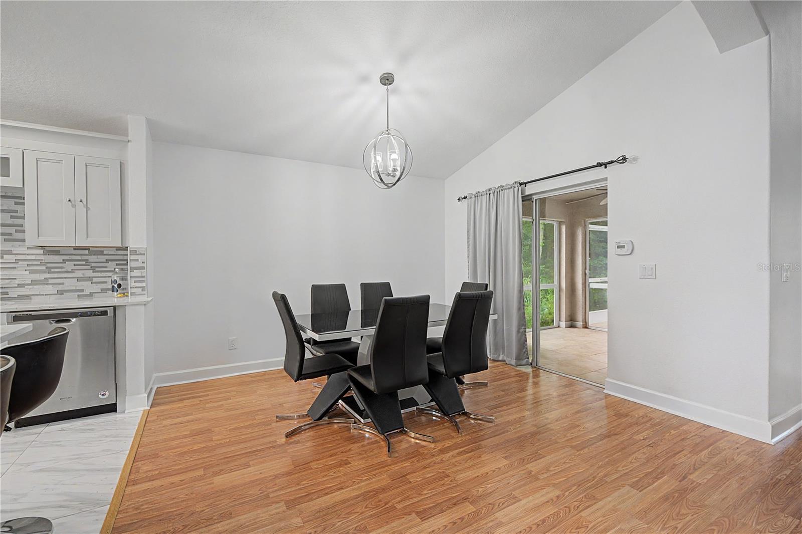 212 ARBOR WOODS CIR — photo 10
