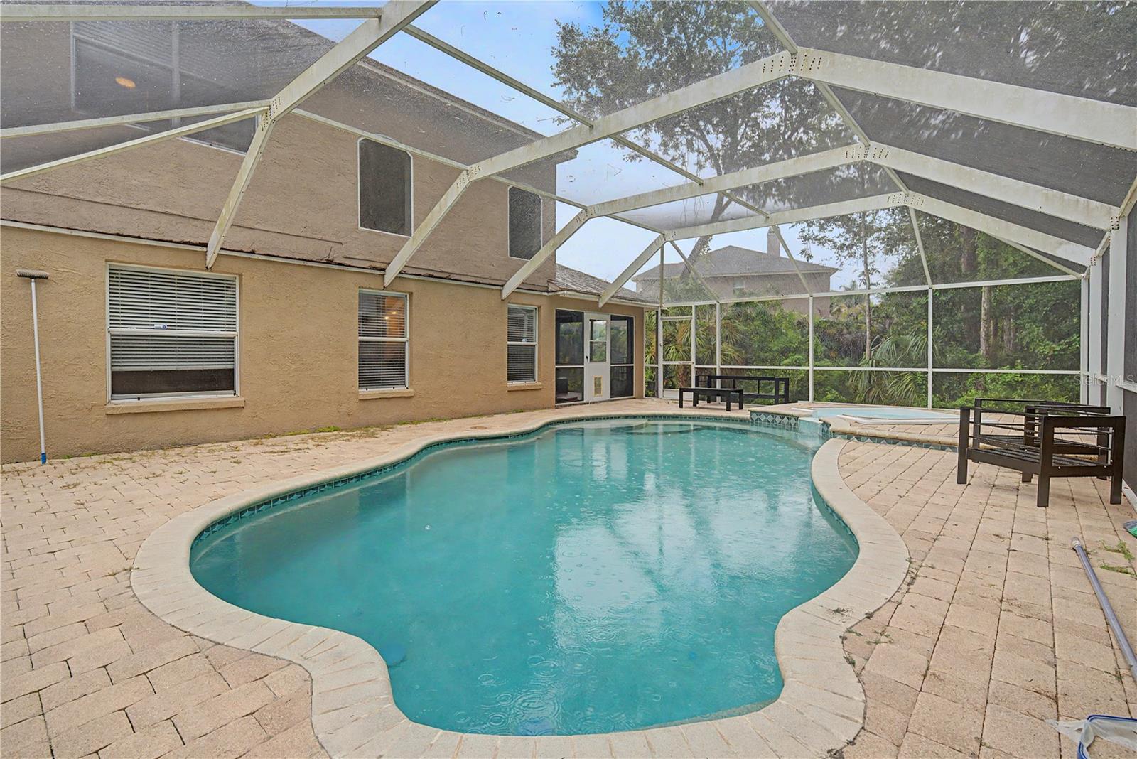212 ARBOR WOODS CIR — photo 35