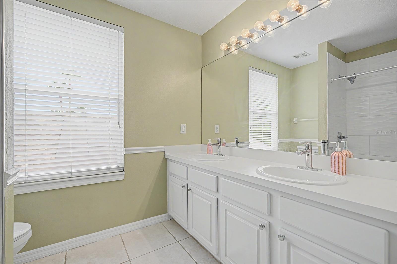 212 ARBOR WOODS CIR — photo 26