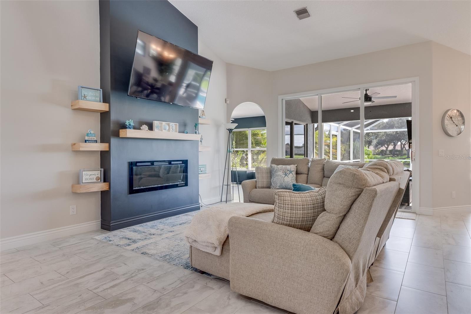 2226 CHARLESTON PARK DR — photo 13