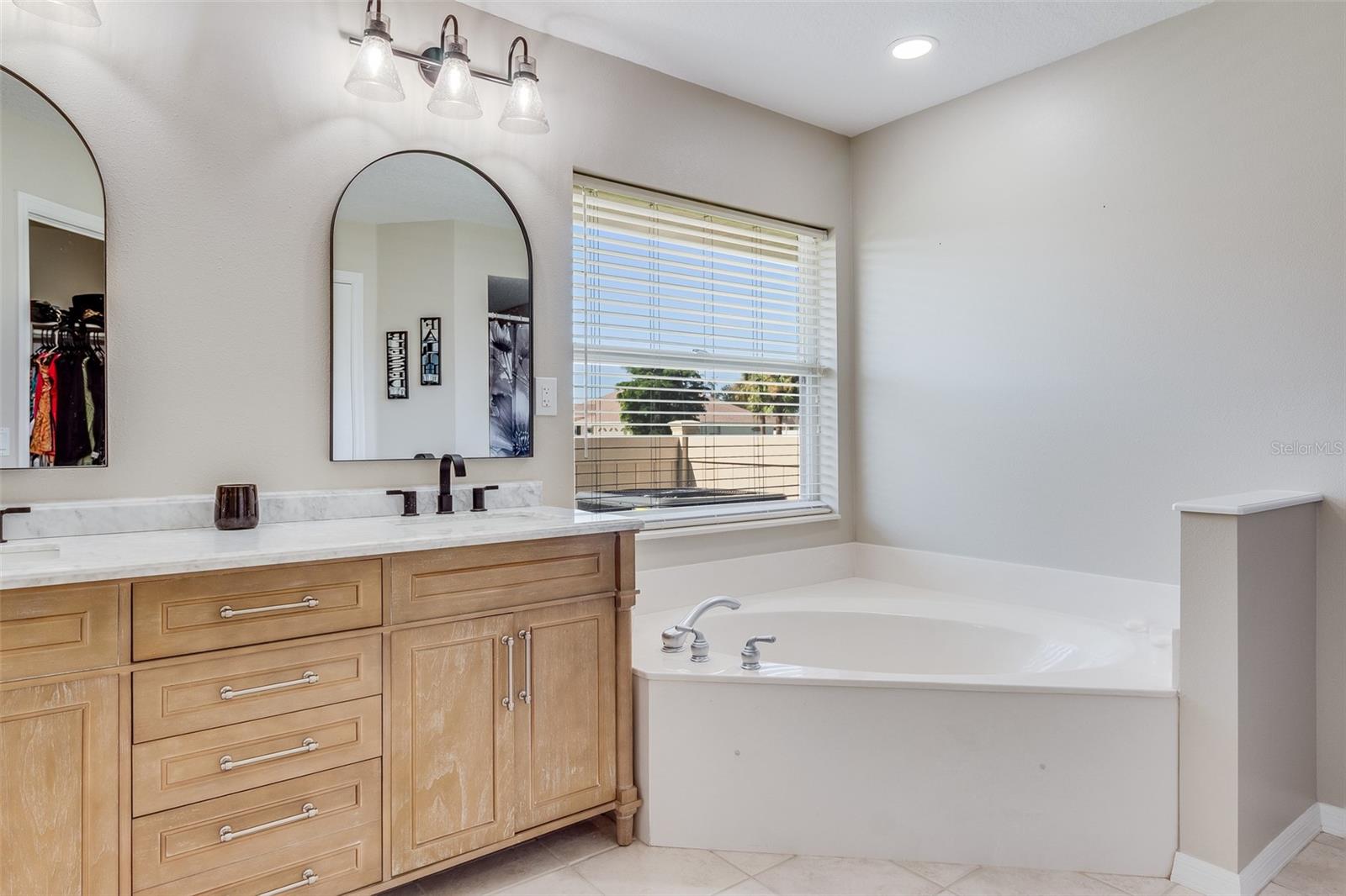 2226 CHARLESTON PARK DR — photo 27