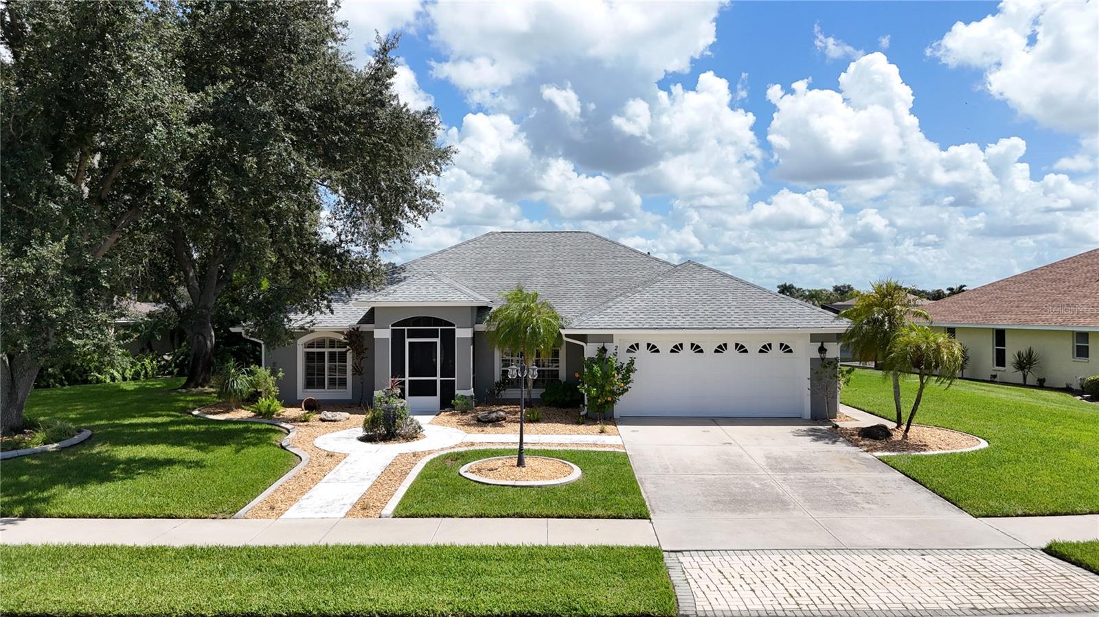 2226 CHARLESTON PARK DR — photo 2