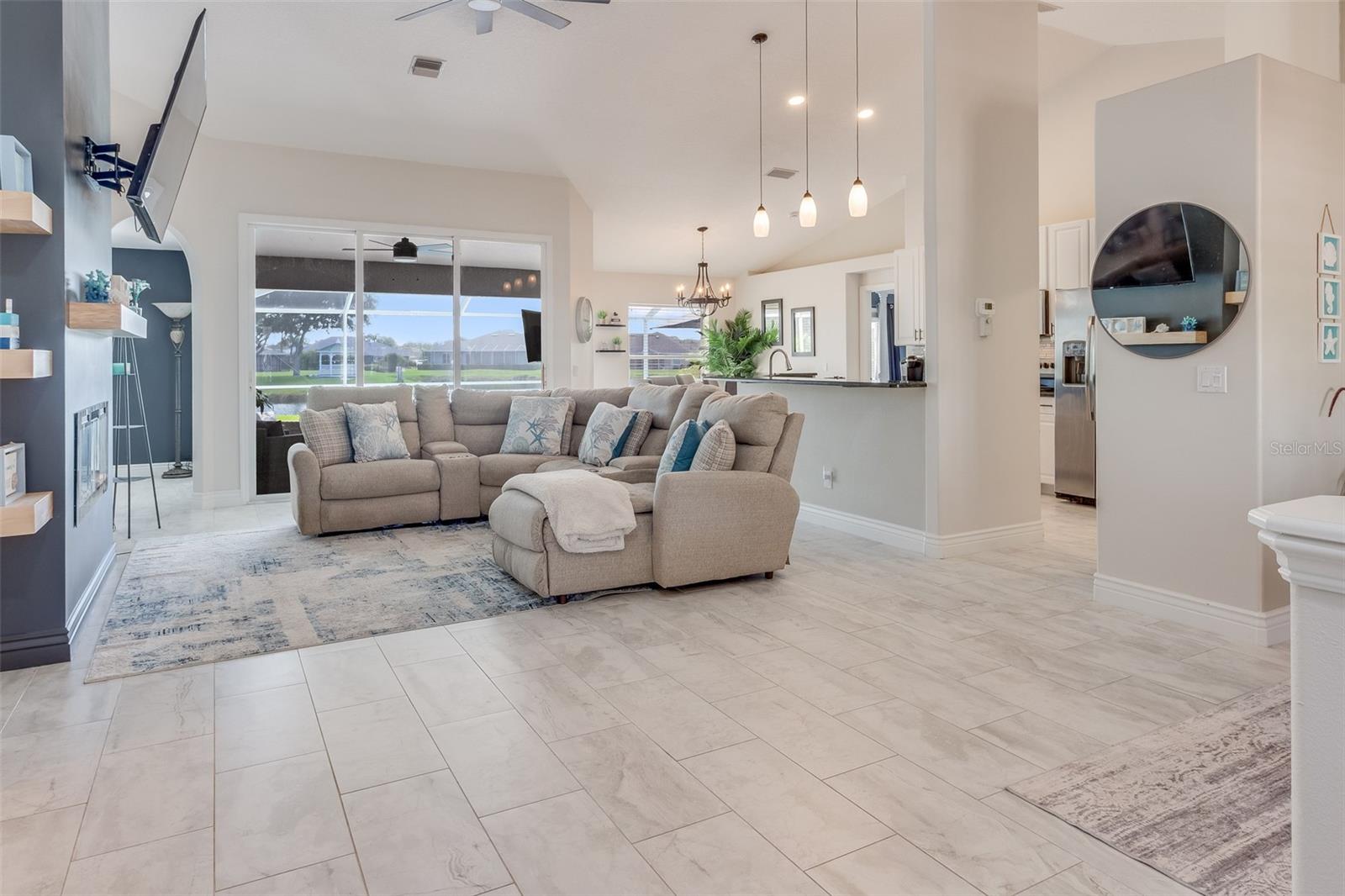2226 CHARLESTON PARK DR — photo 10