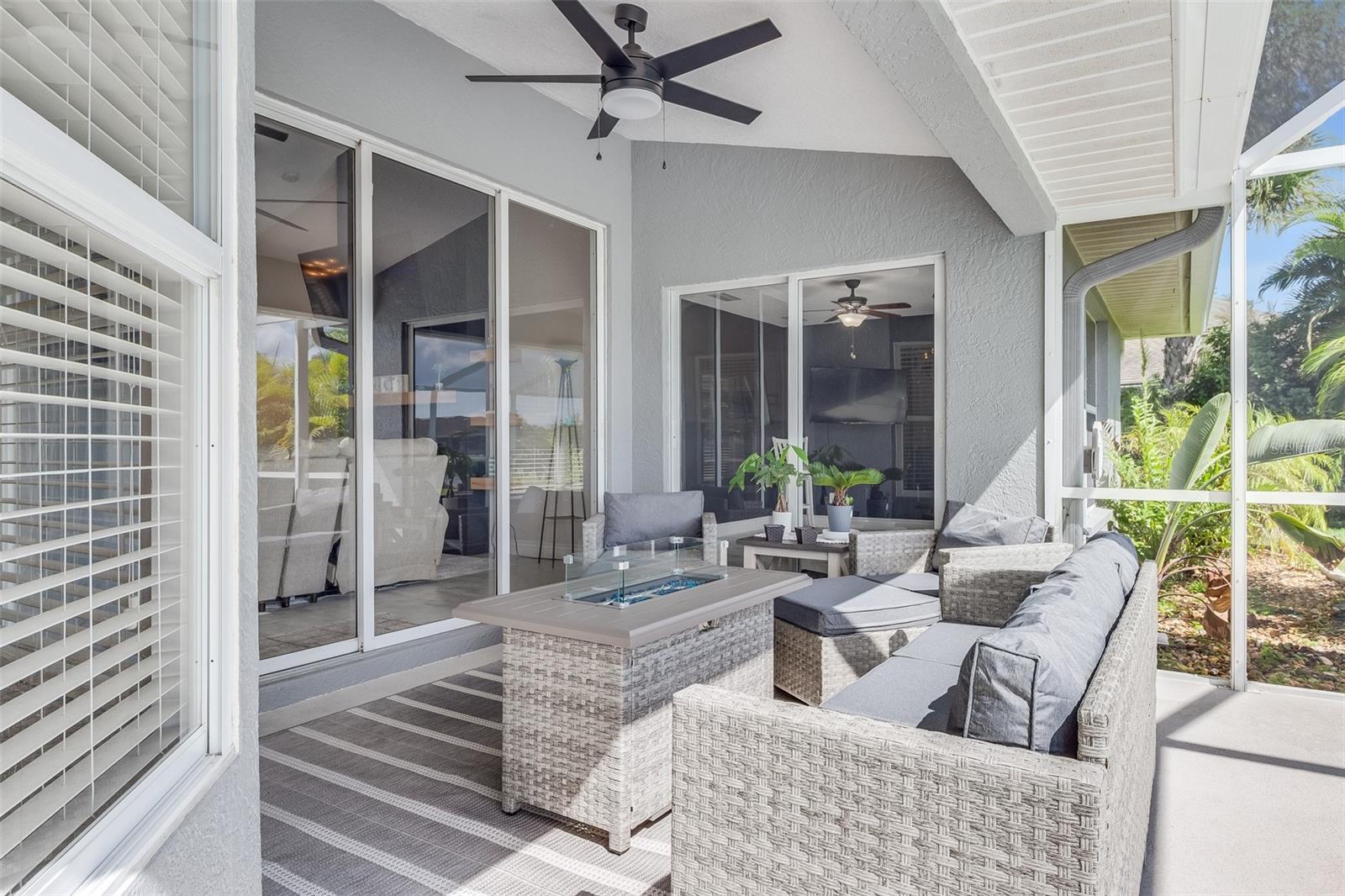 2226 CHARLESTON PARK DR — photo 33