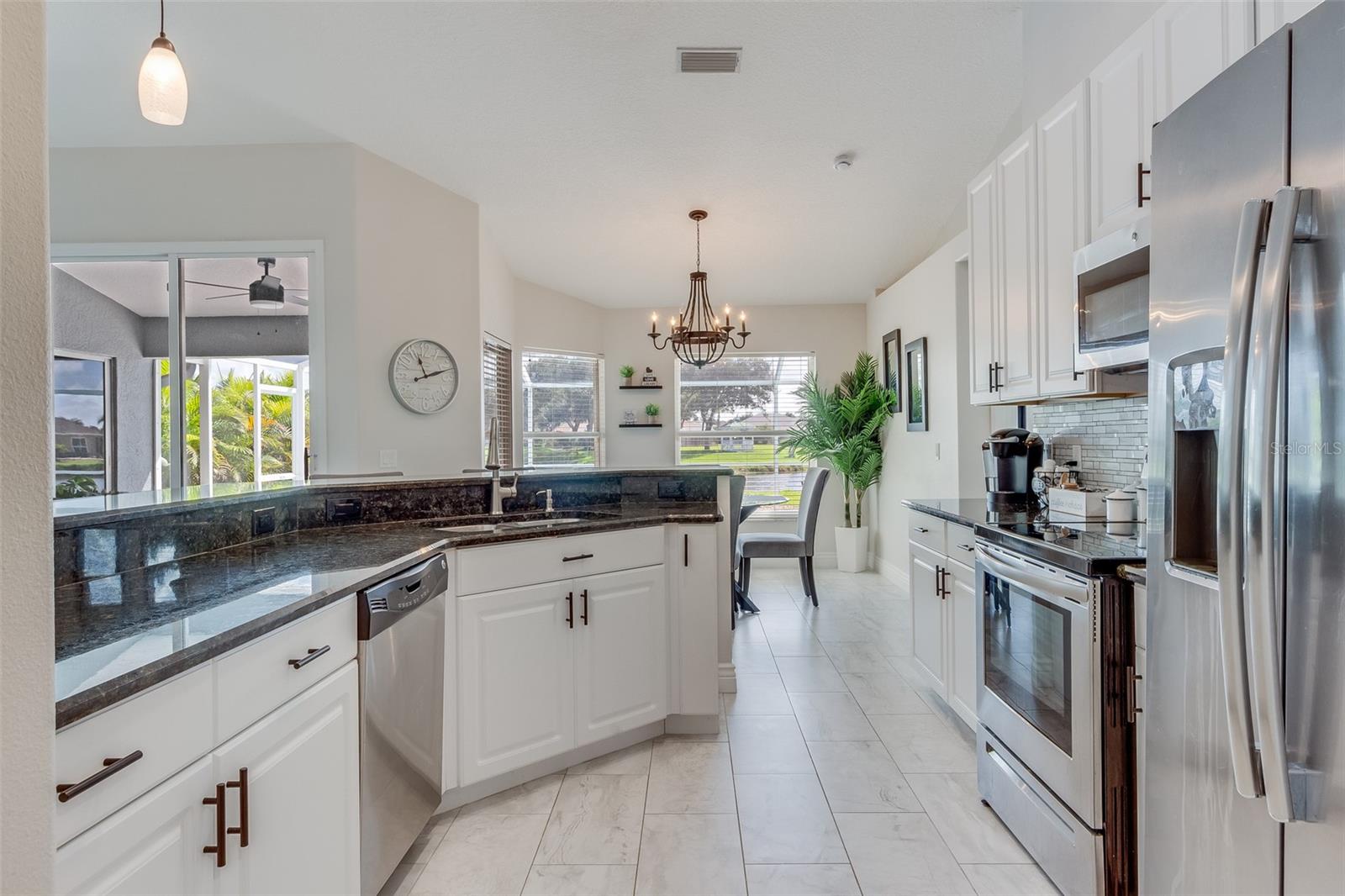 2226 CHARLESTON PARK DR — photo 19