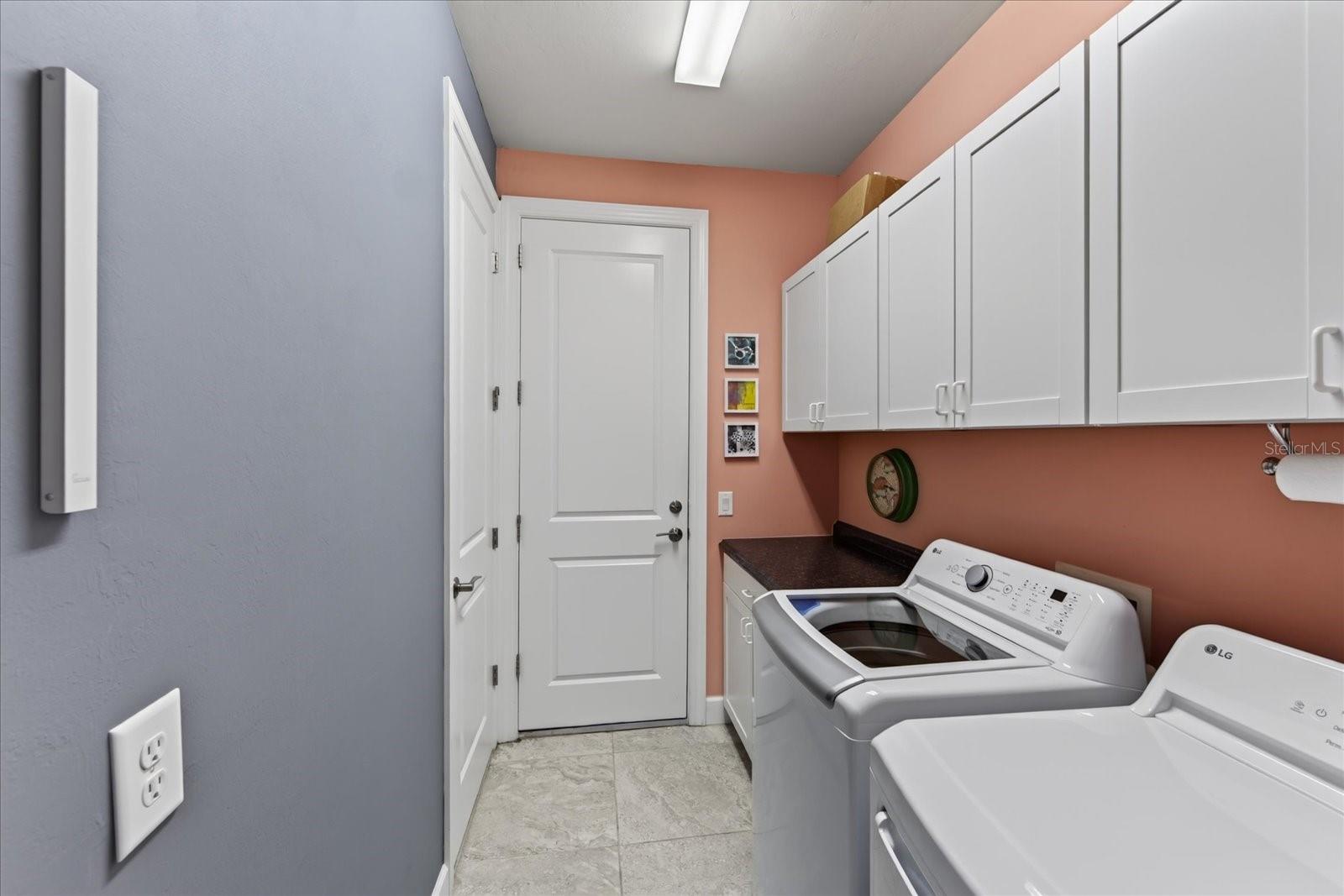 6927 HOLBROOK CV — photo 35