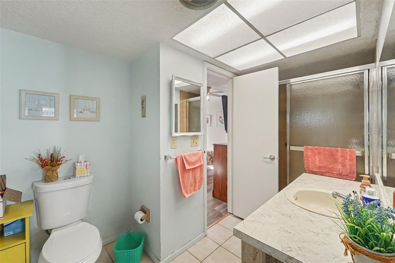 8351 FOX HOLLOW DR — photo 12