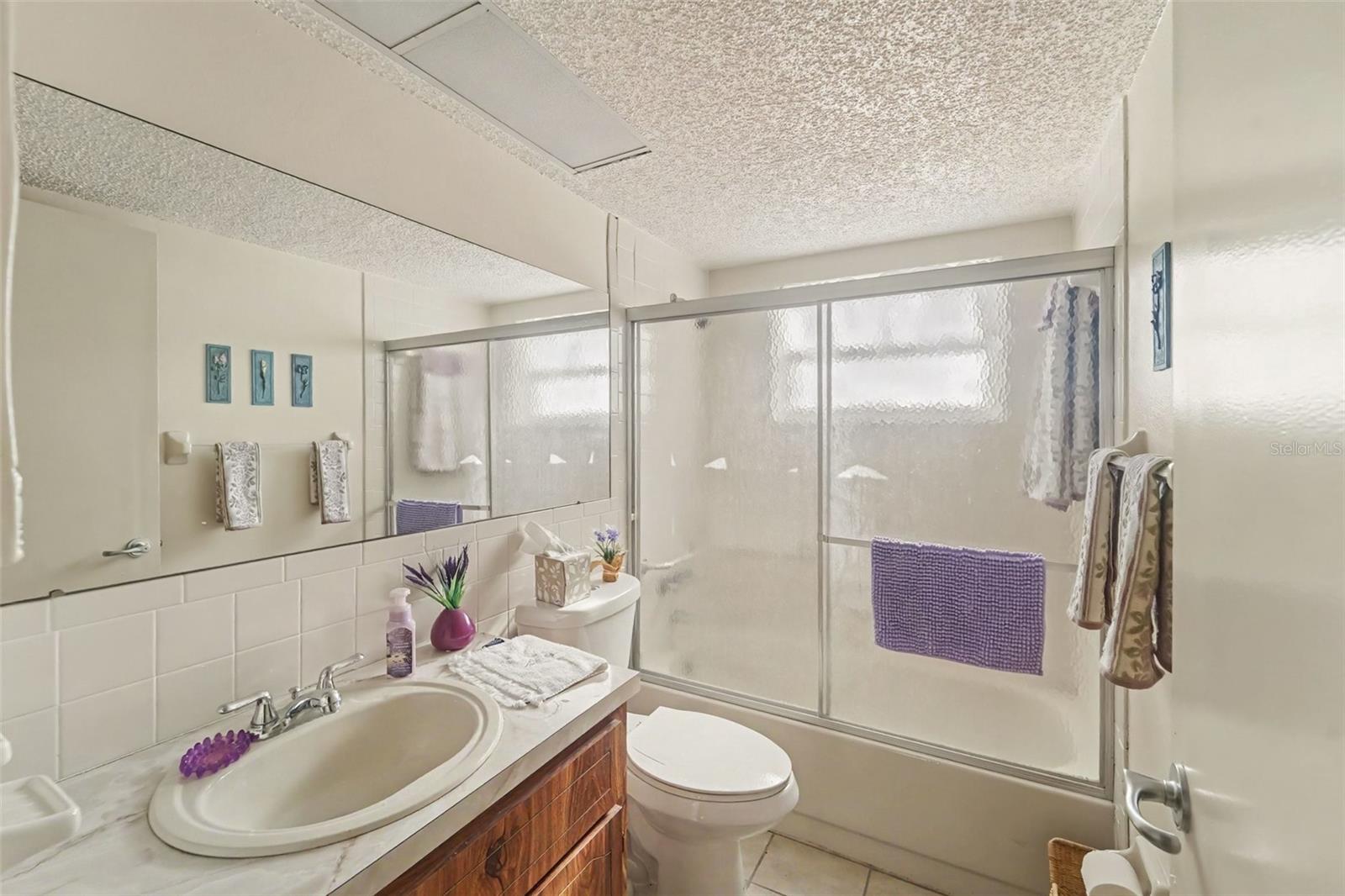 8351 FOX HOLLOW DR — photo 15