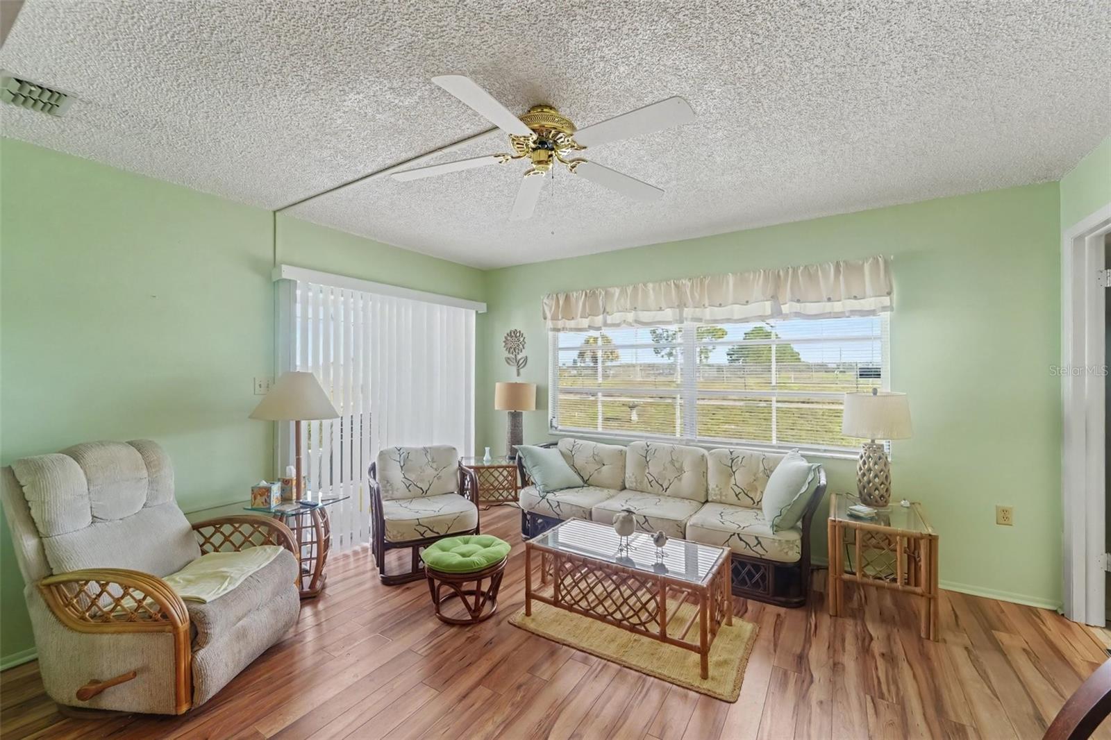 8351 FOX HOLLOW DR — photo 16