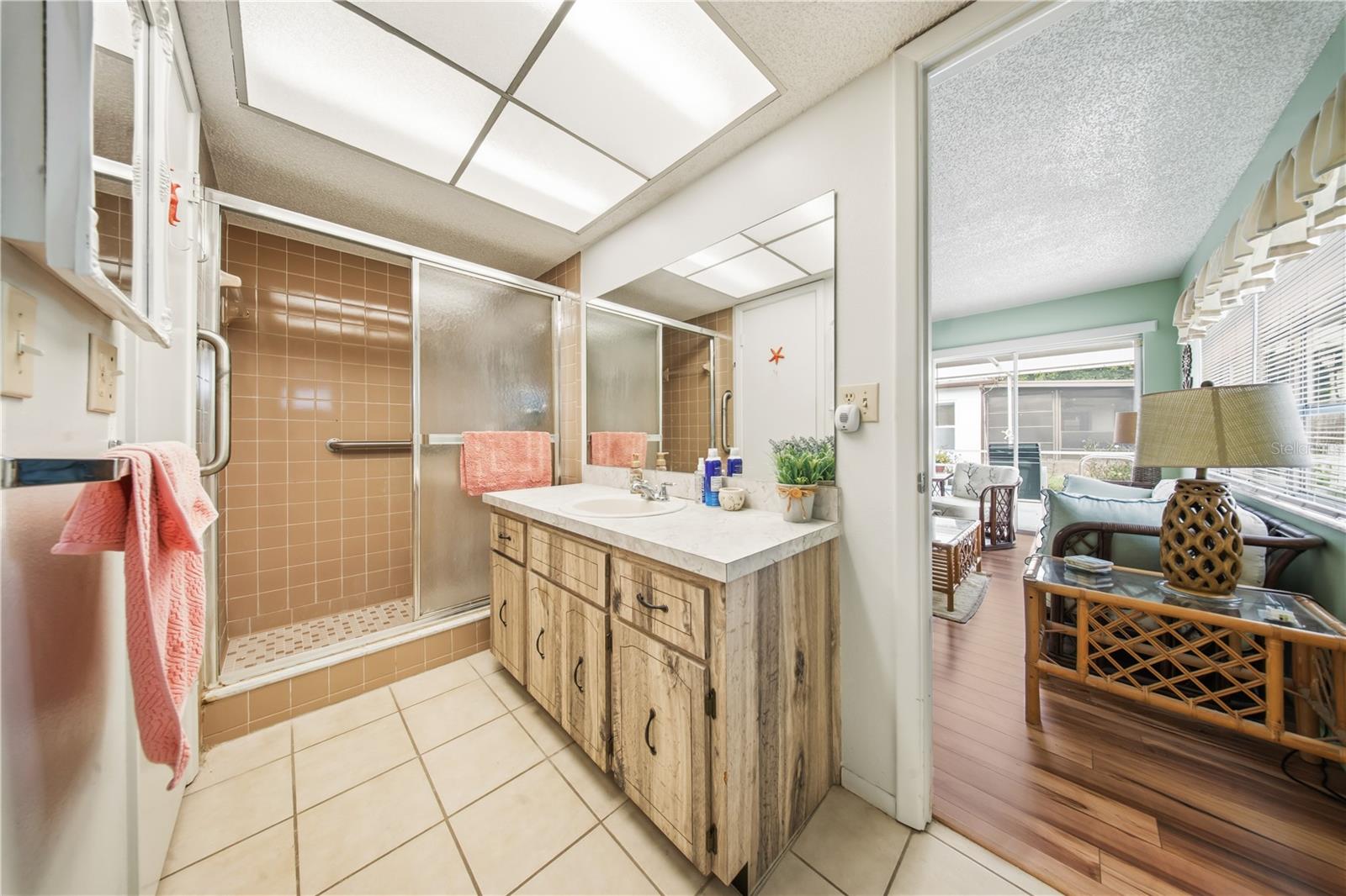 8351 FOX HOLLOW DR — photo 13