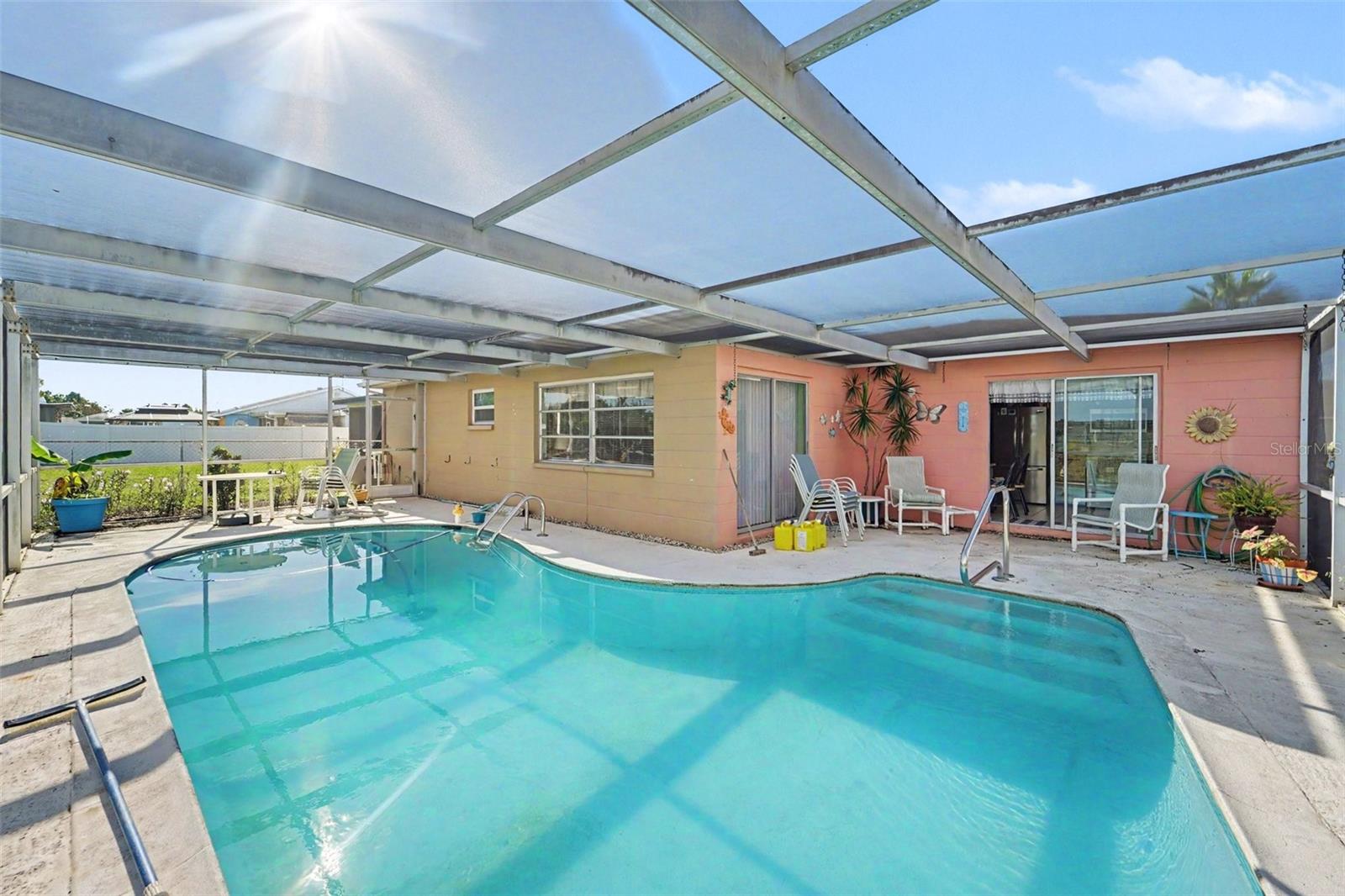 8351 FOX HOLLOW DR — photo 17
