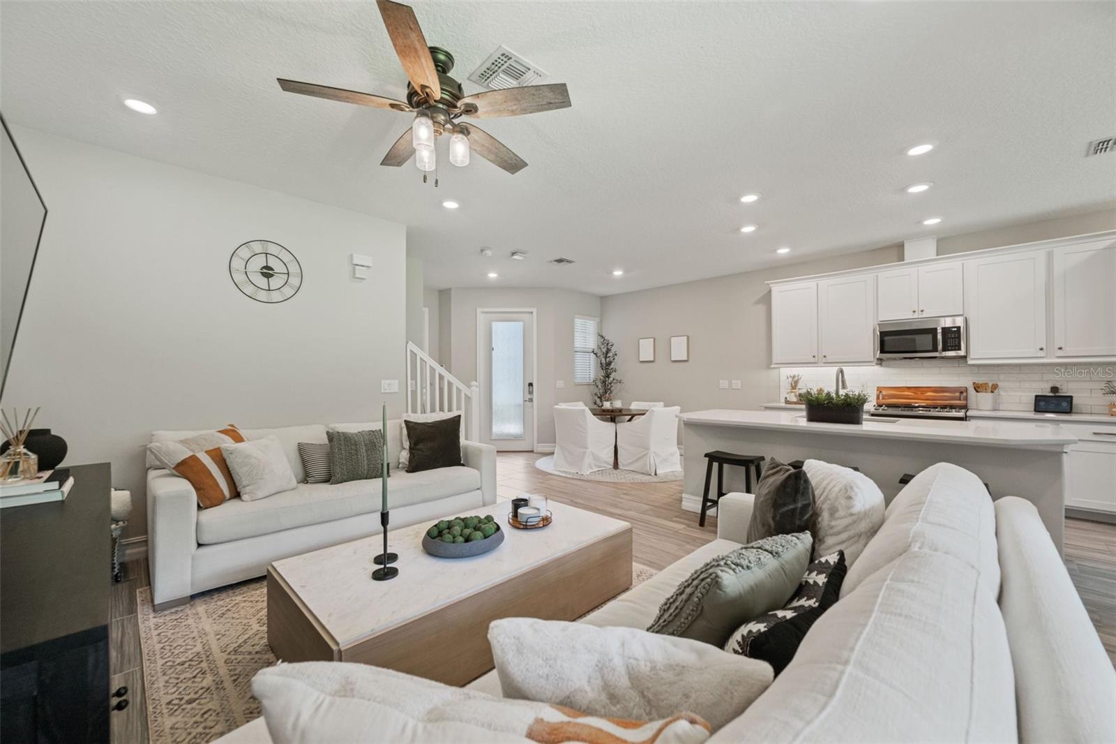 4962 SAN MARTINO DR — photo 32