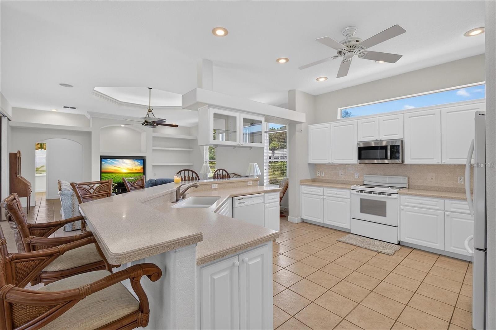 9412 GROUSE WAY — photo 10