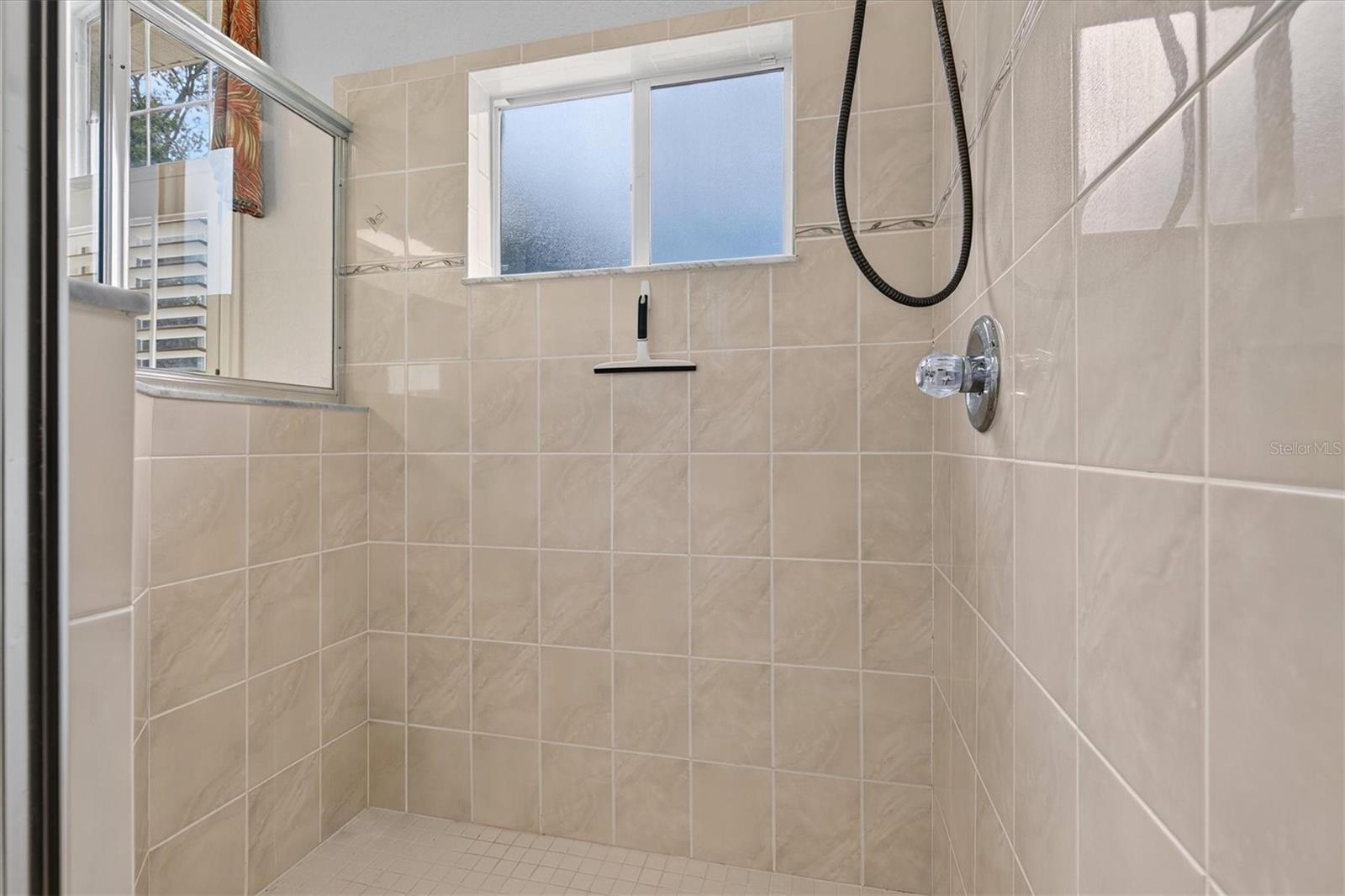 9412 GROUSE WAY — photo 25