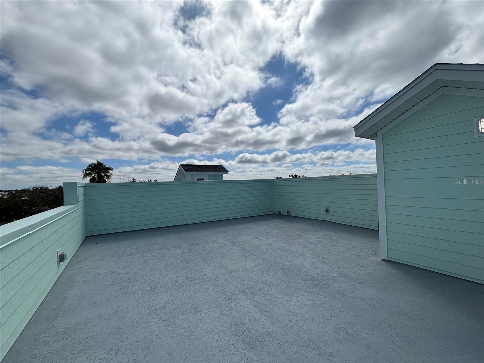 709 GULF BLVD — photo 27