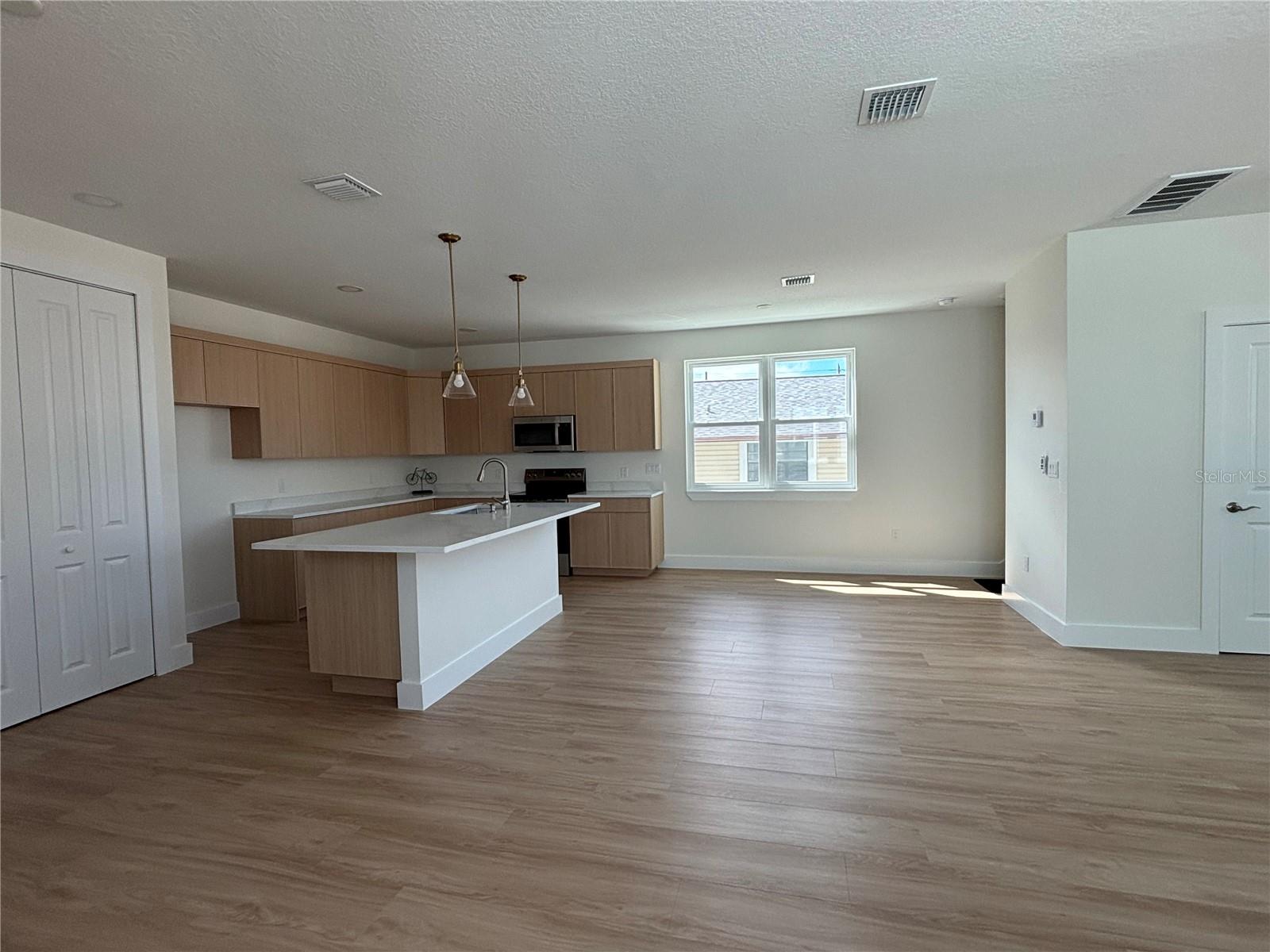 709 GULF BLVD — photo 3