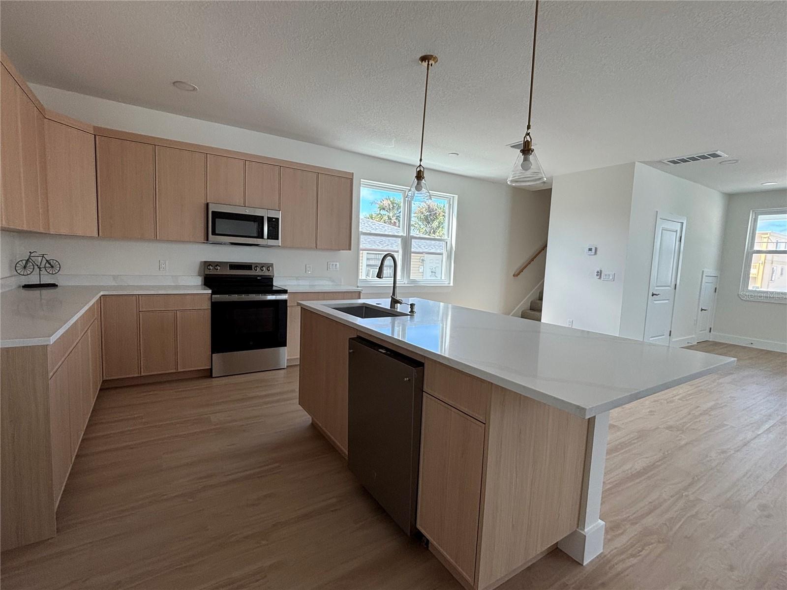 709 GULF BLVD — photo 5