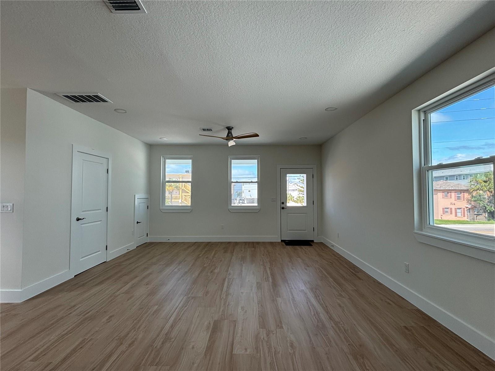 709 GULF BLVD — photo 2