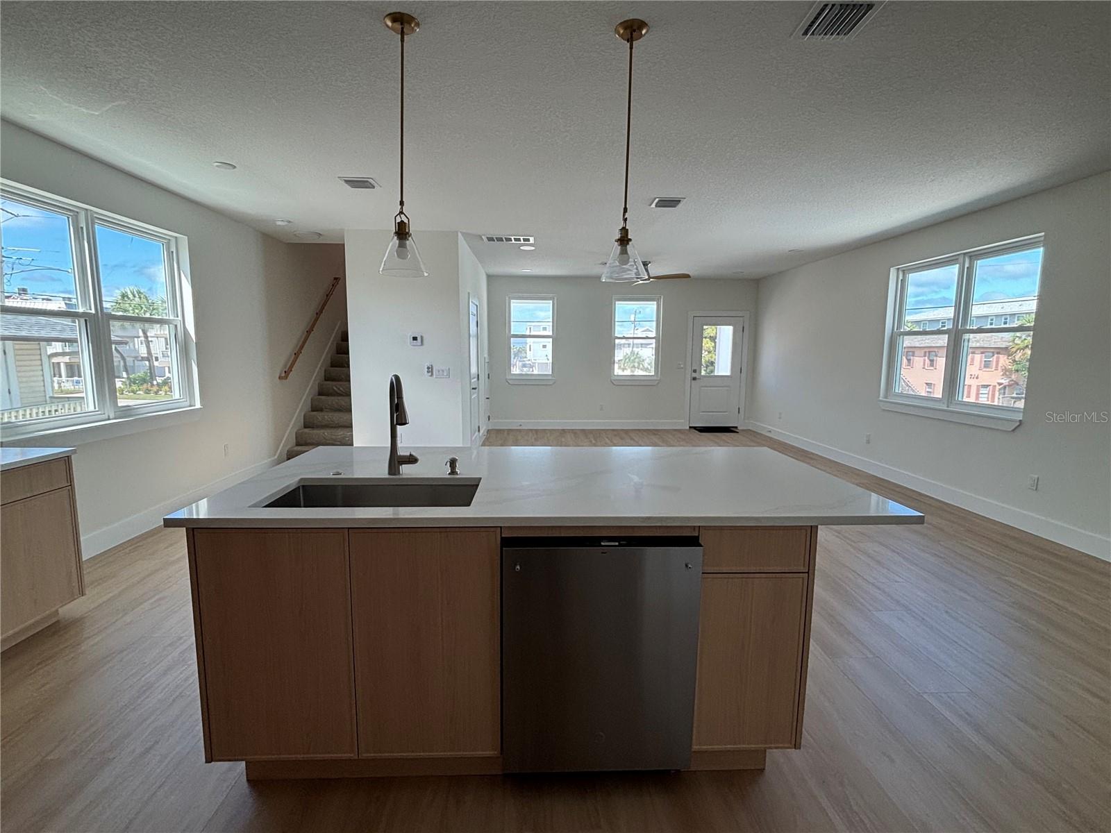 709 GULF BLVD — photo 6