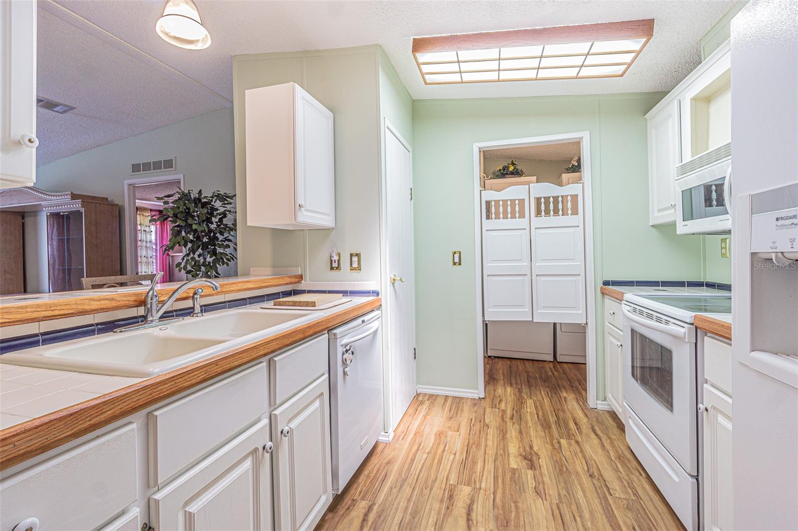 37607 NEUKOM AVE — photo 3
