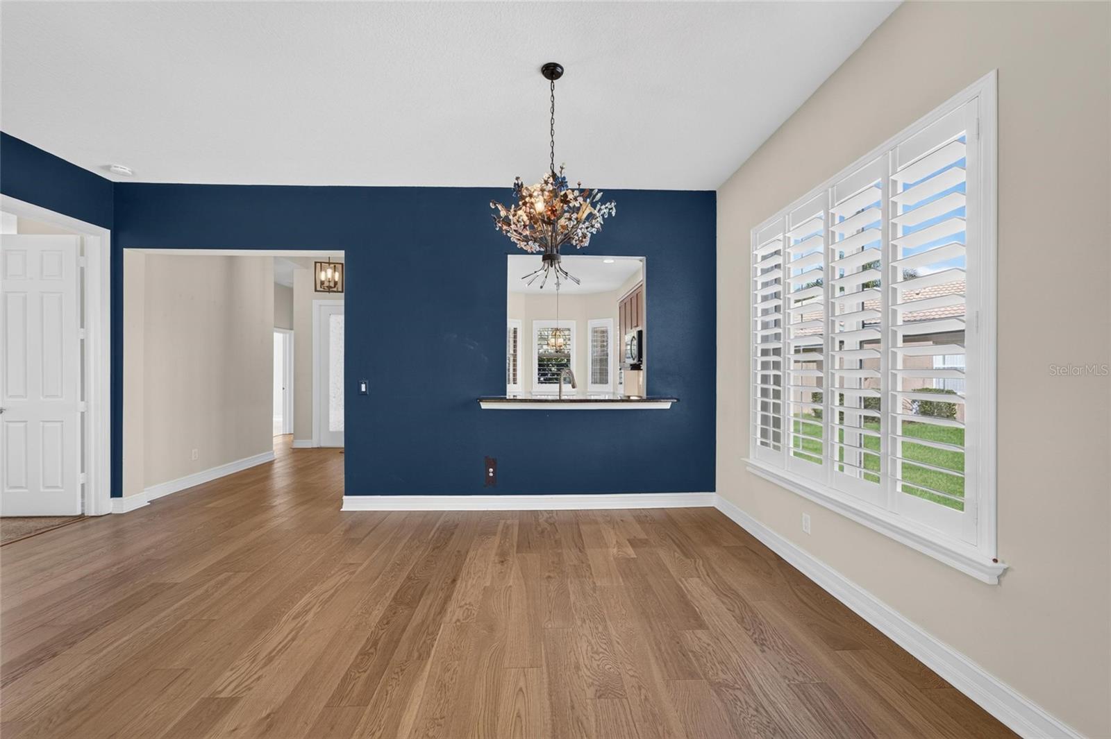 4904 ROCK ISLAND CT — photo 8