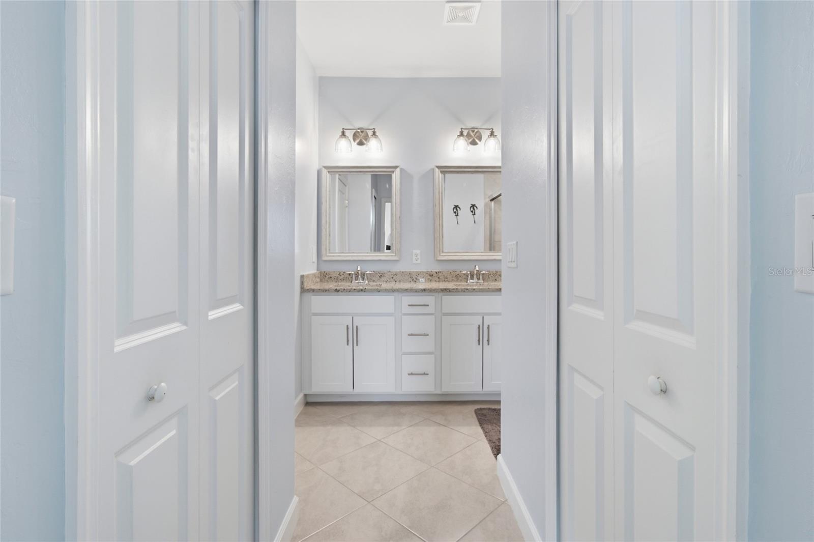 15215 SUNNY DAY DR — photo 15