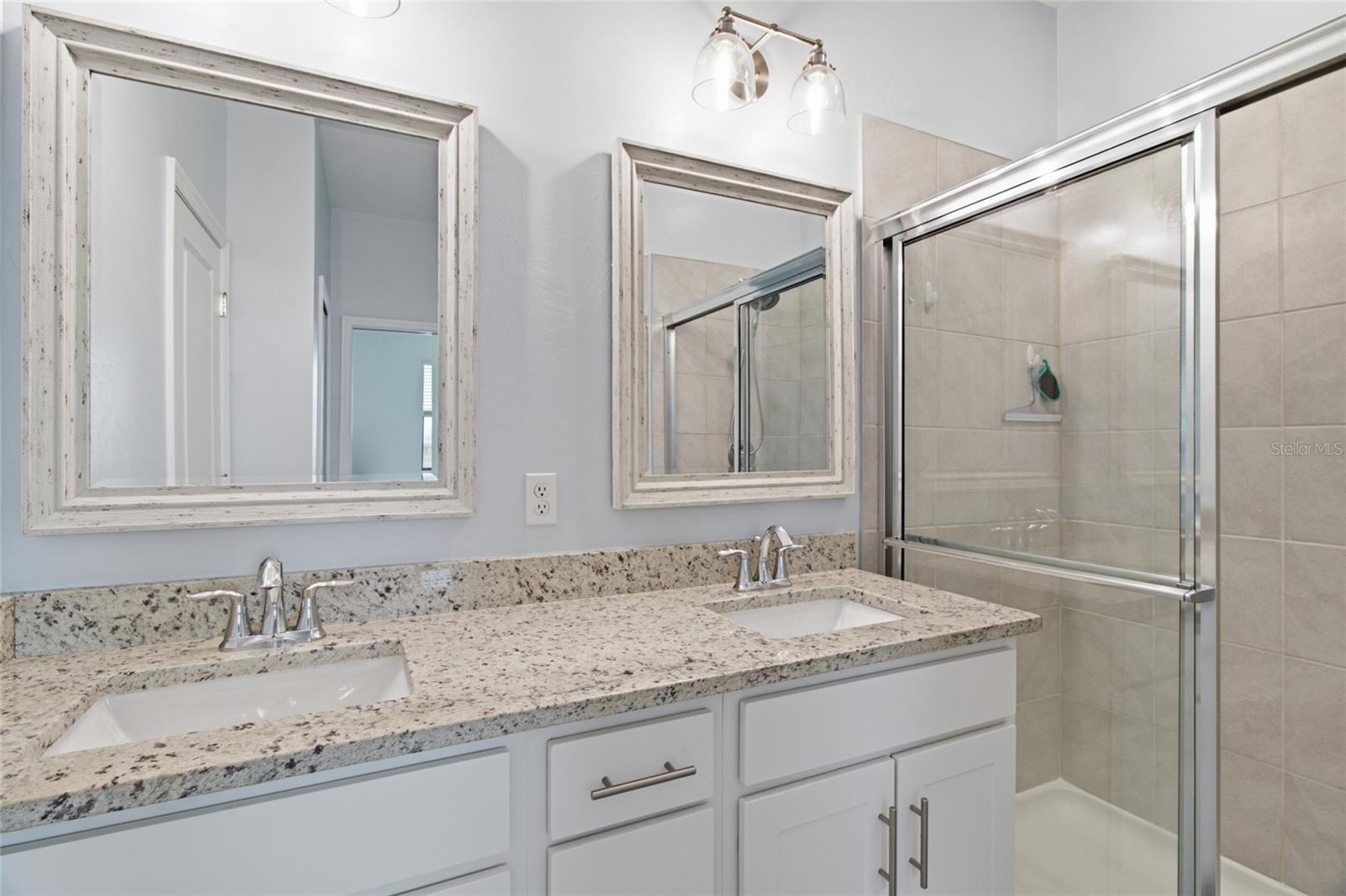 15215 SUNNY DAY DR — photo 16
