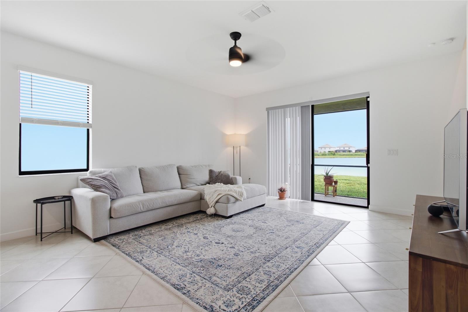 15215 SUNNY DAY DR — photo 5