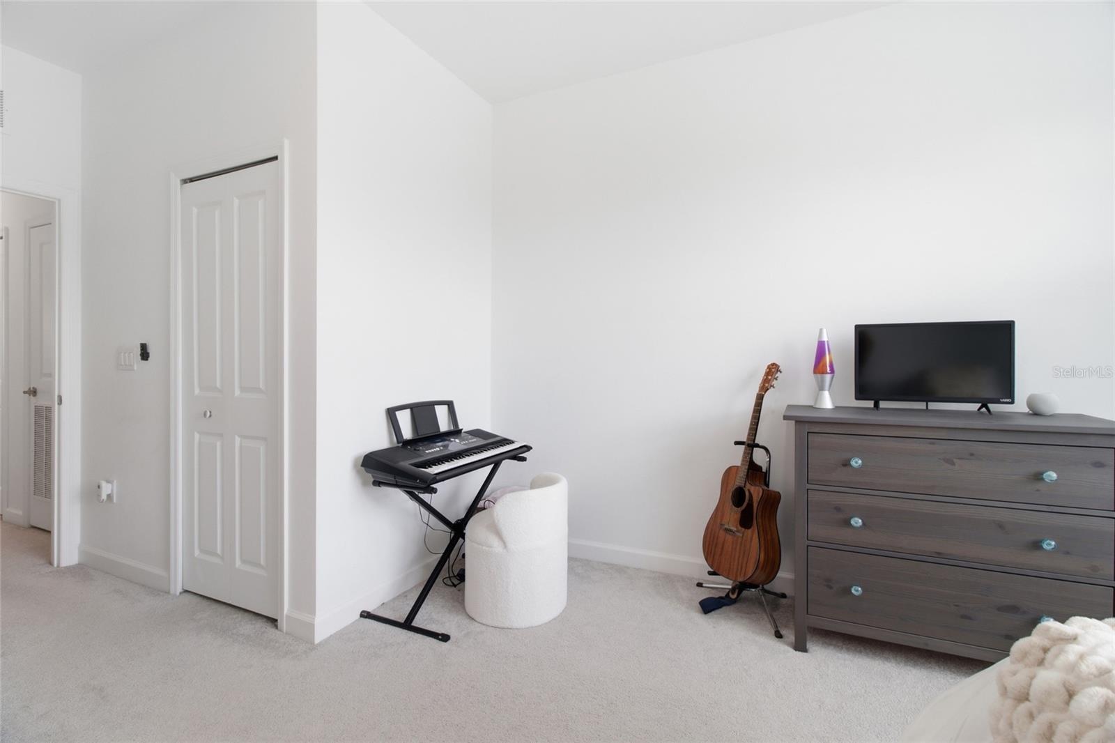 15215 SUNNY DAY DR — photo 18
